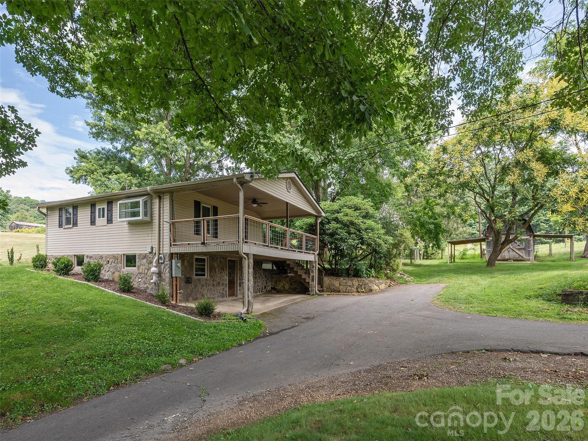 main property photo 29