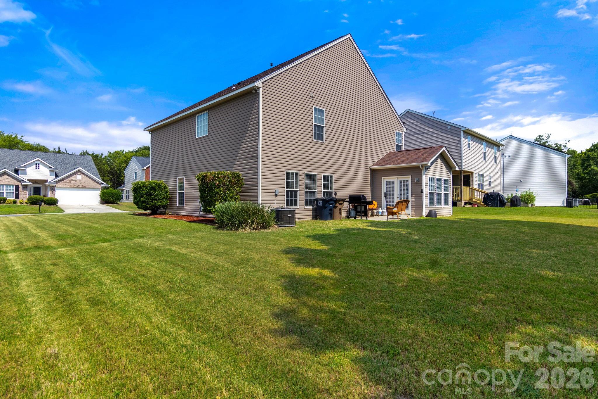 main property photo 4