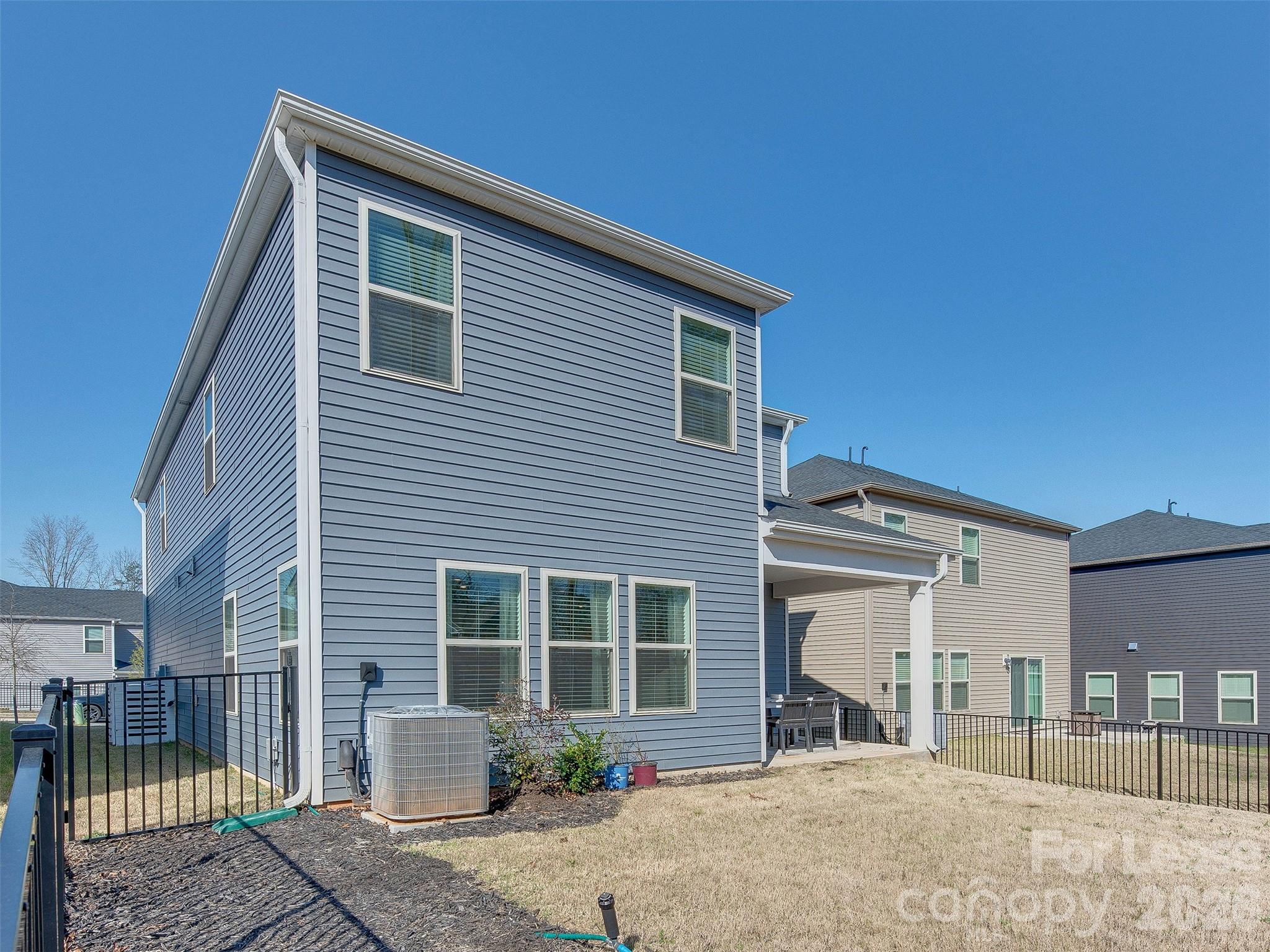 main property photo 37