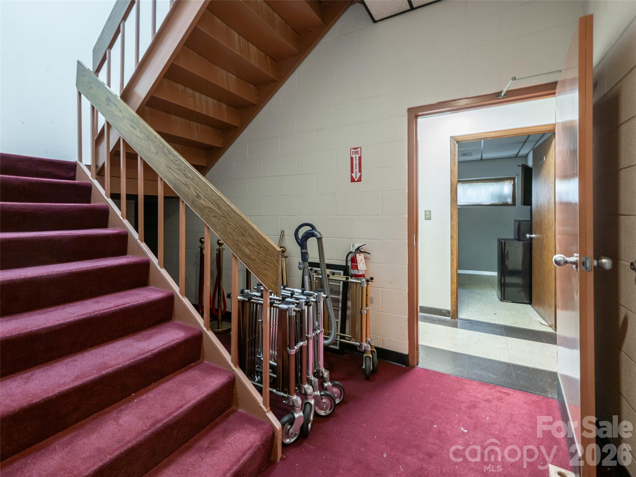 main property photo 24