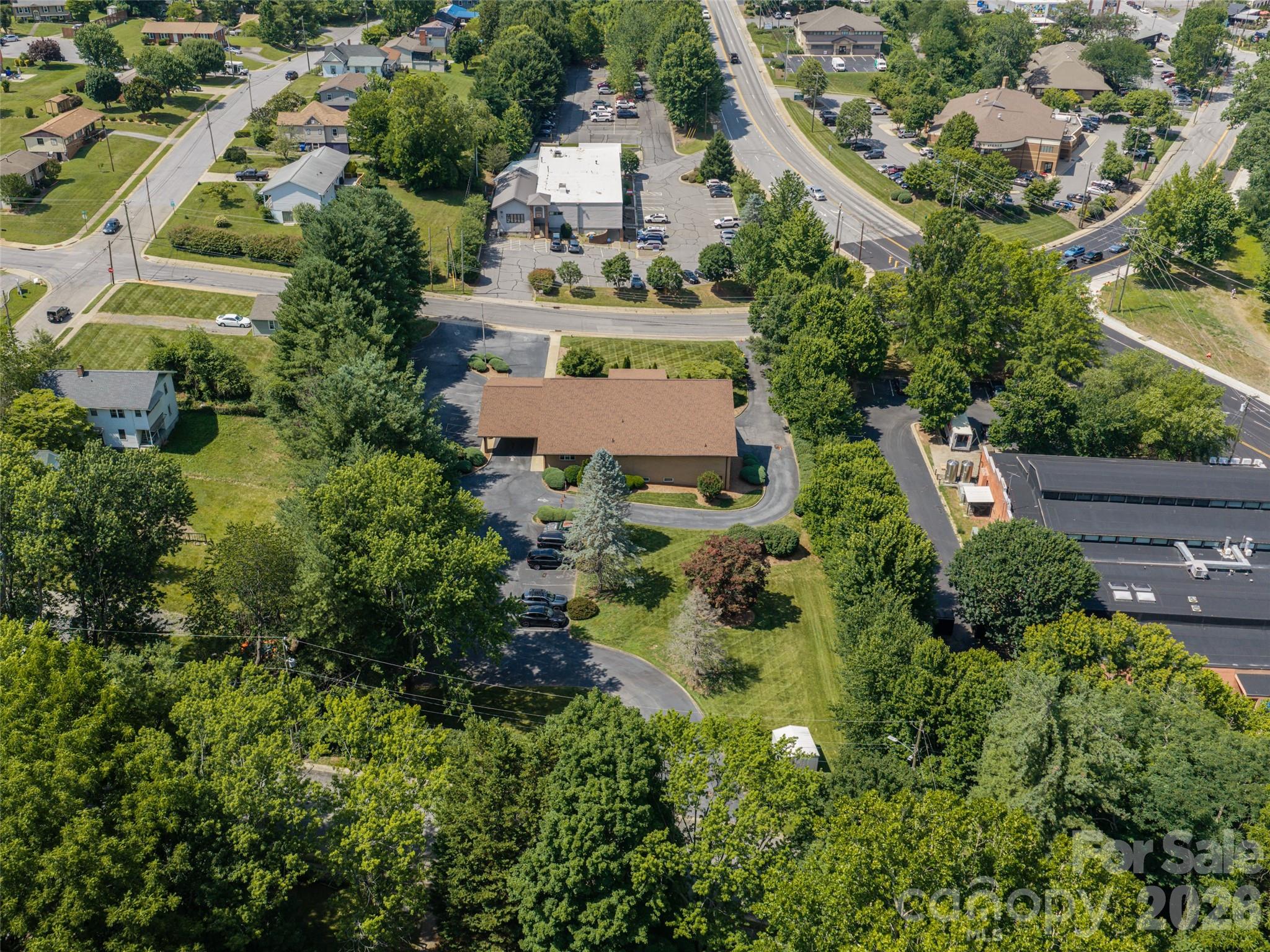 main property photo 39