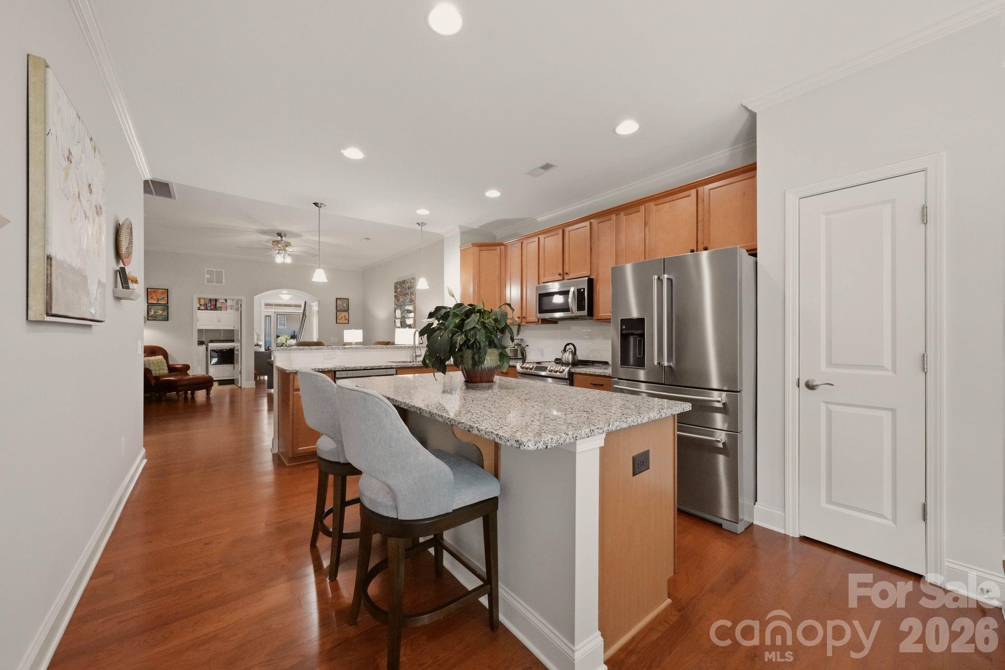 main property photo 13