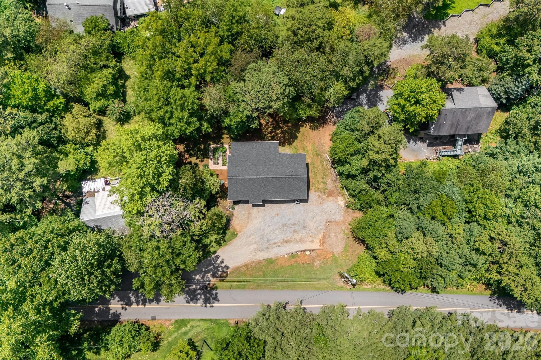 main property photo 34