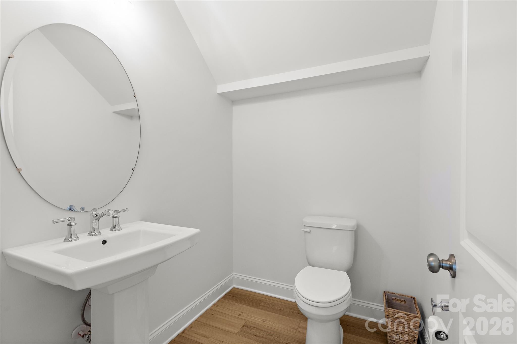 main property photo 8