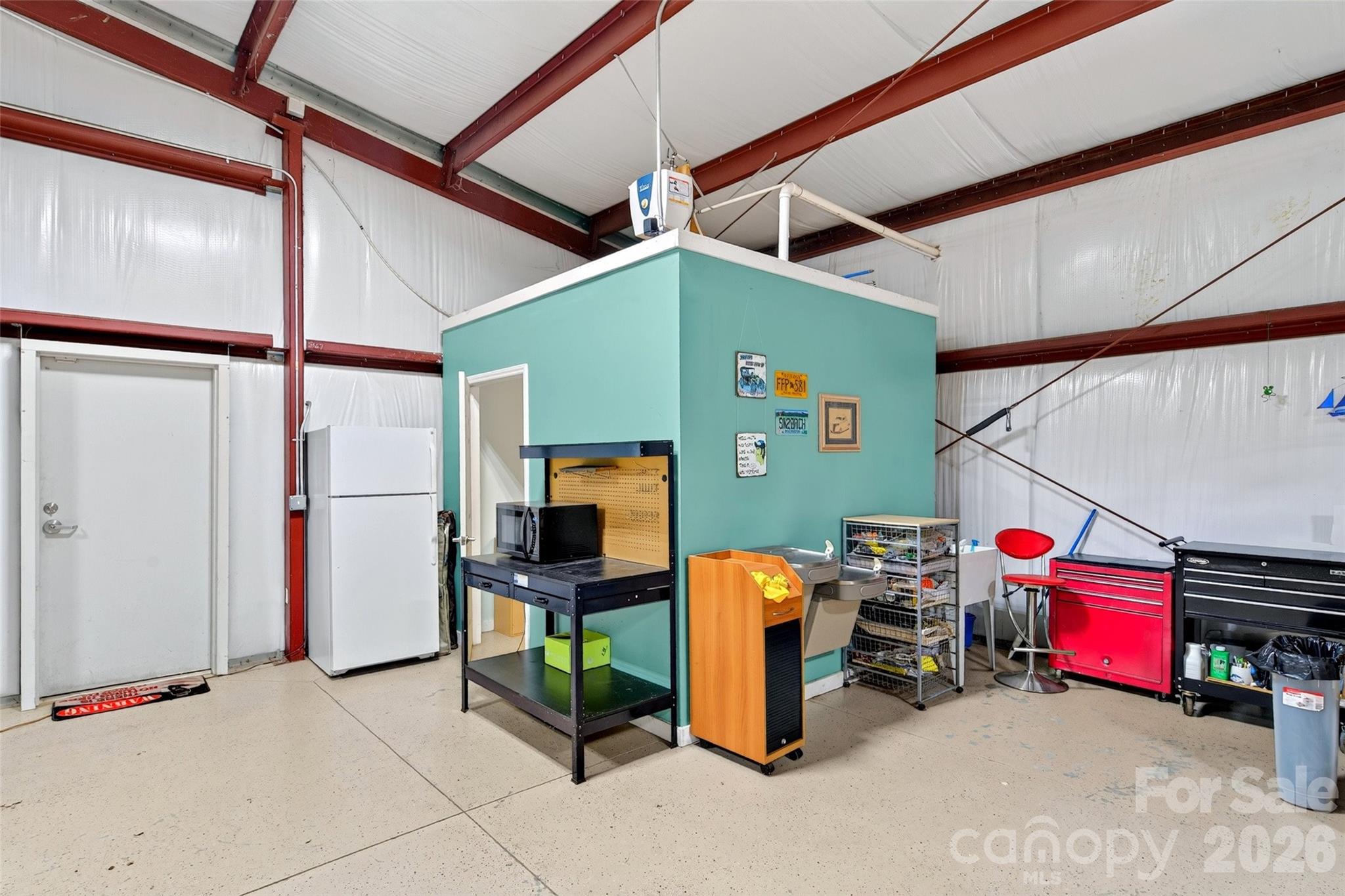 main property photo 17