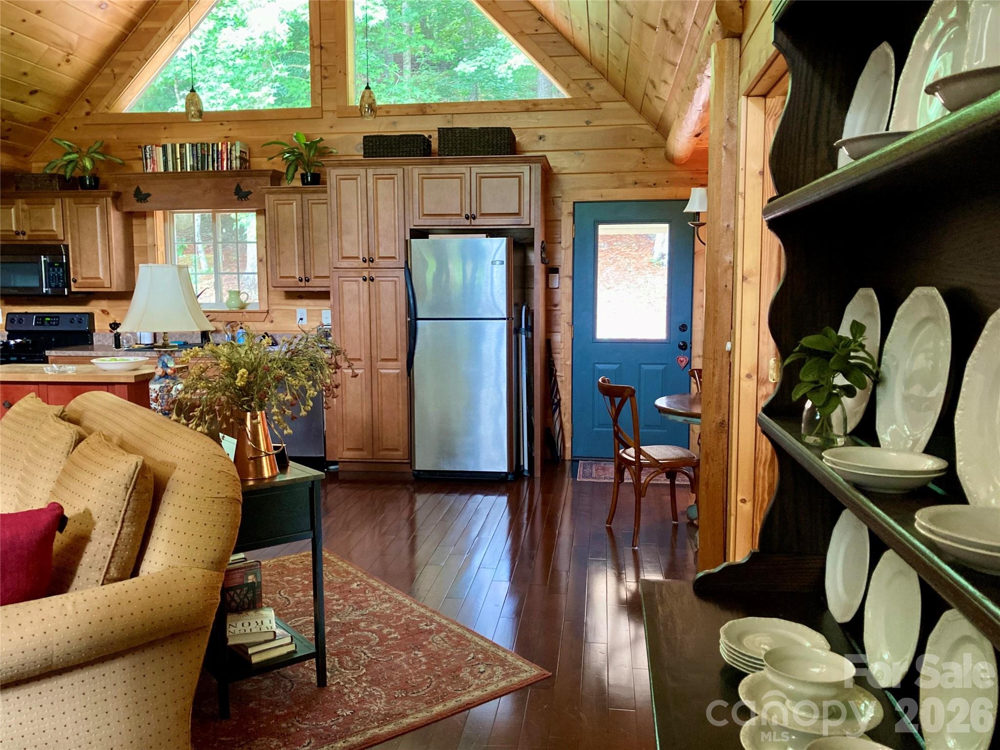 main property photo 40