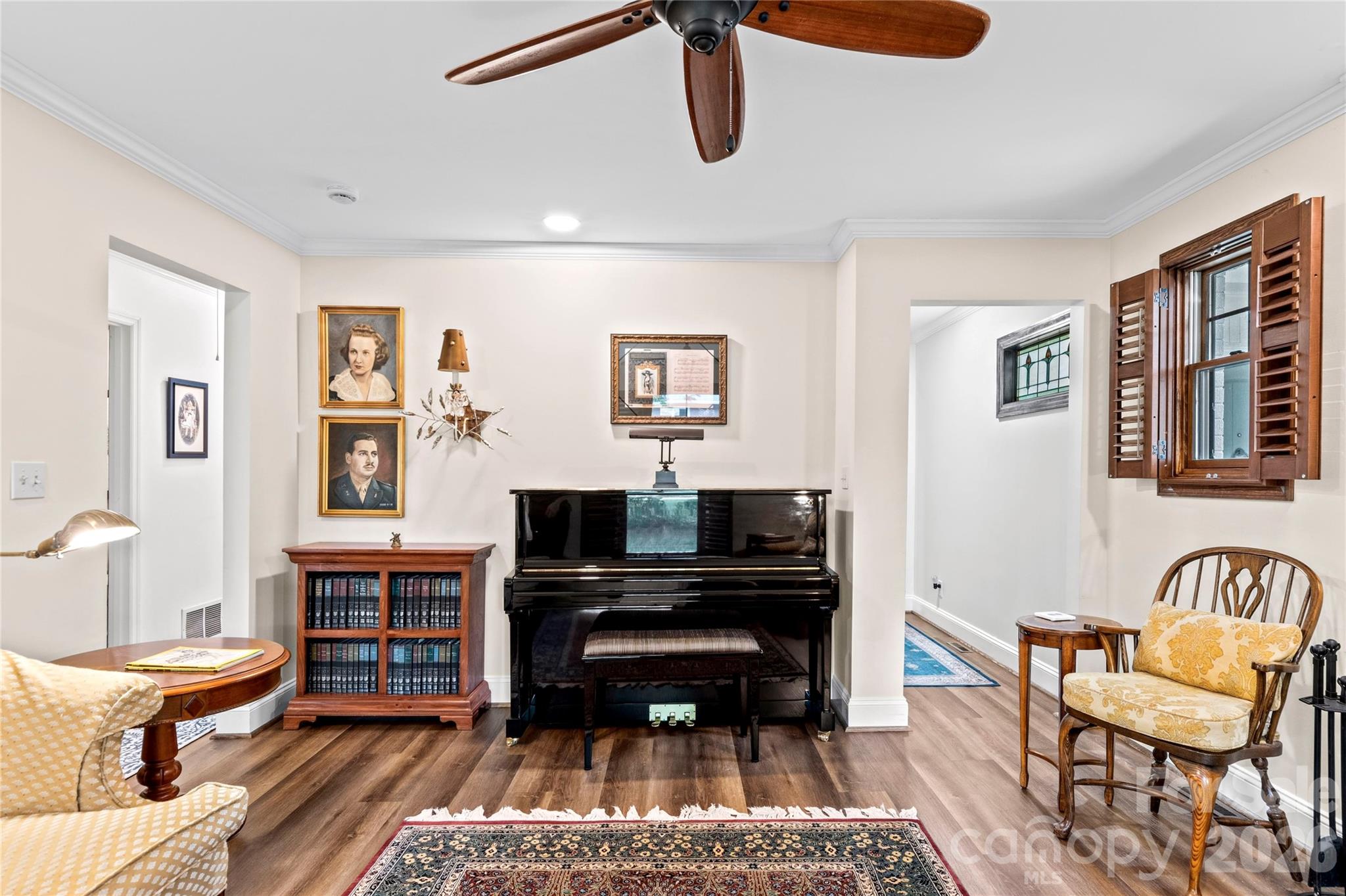 main property photo 15