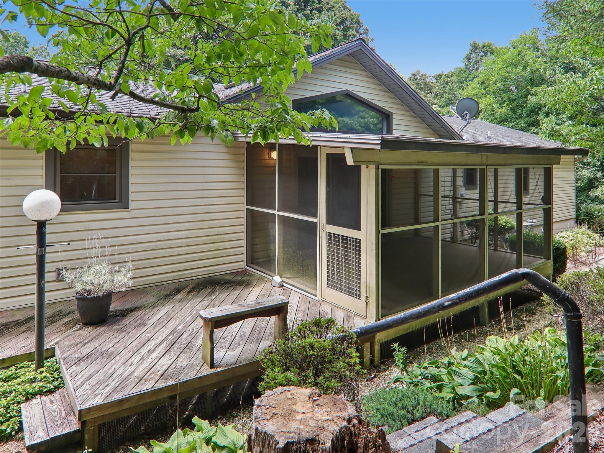 main property photo 42
