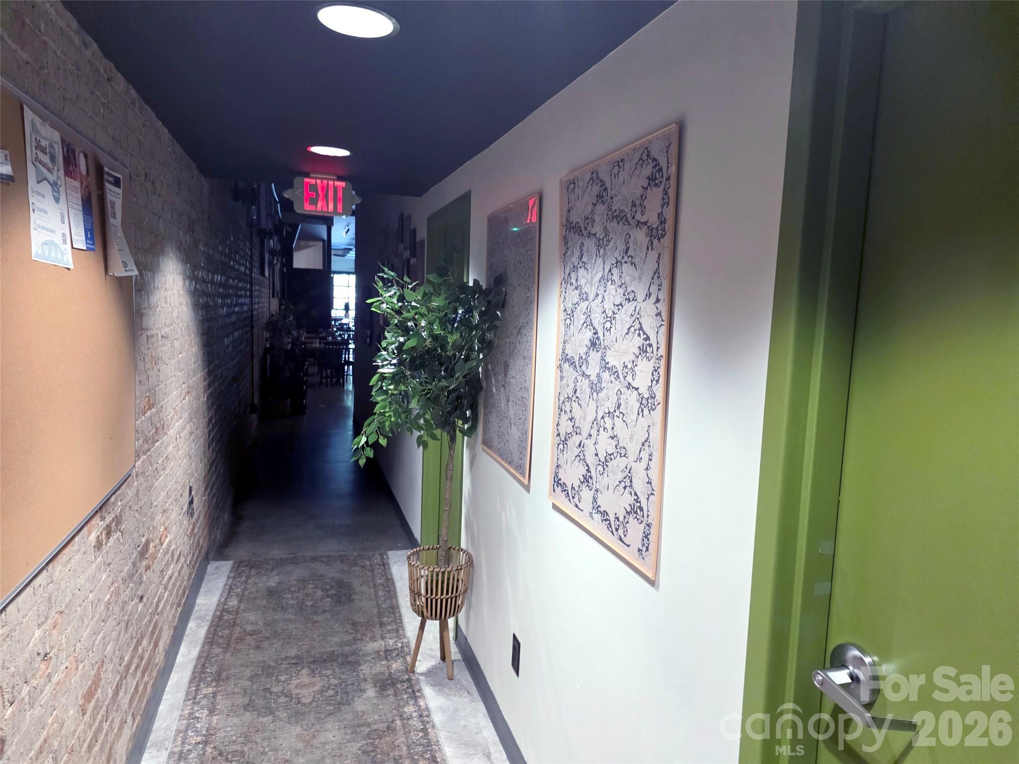 main property photo 10