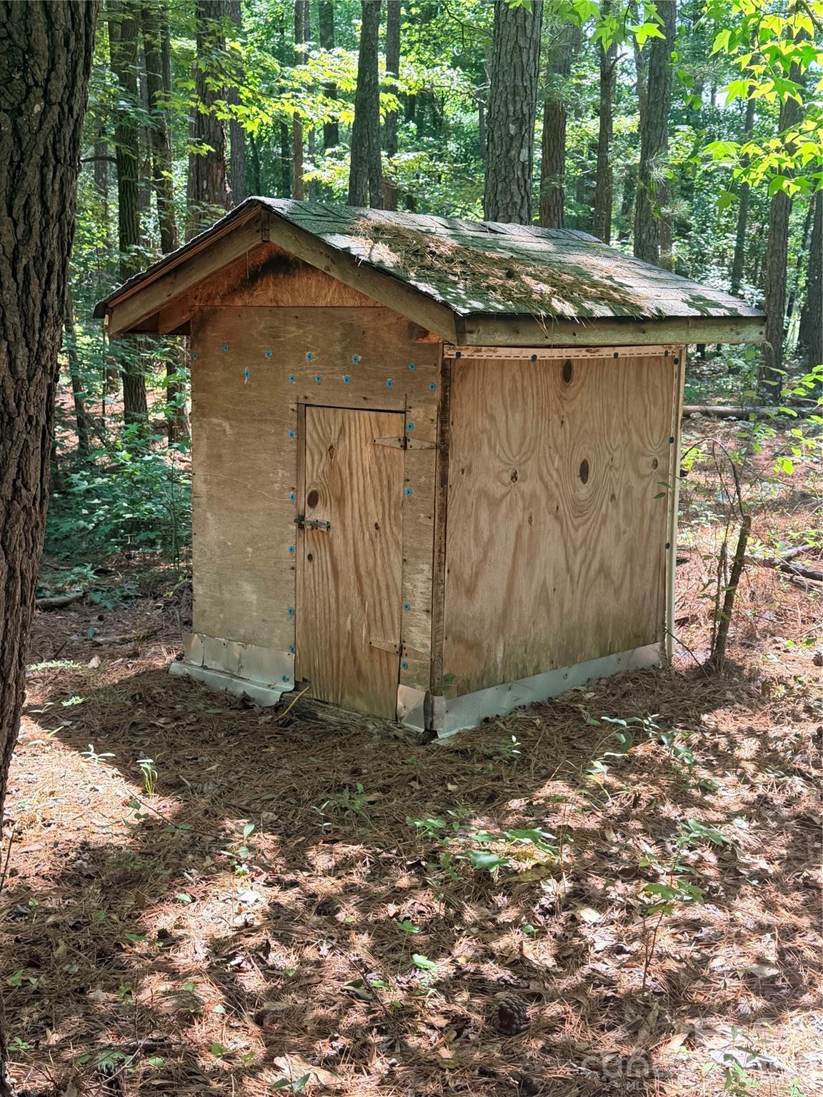 main property photo 15