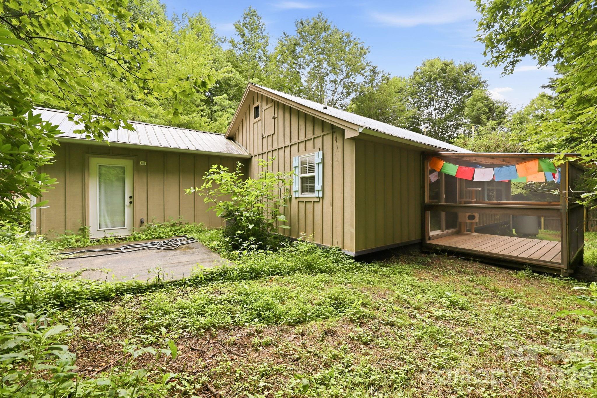 main property photo 20