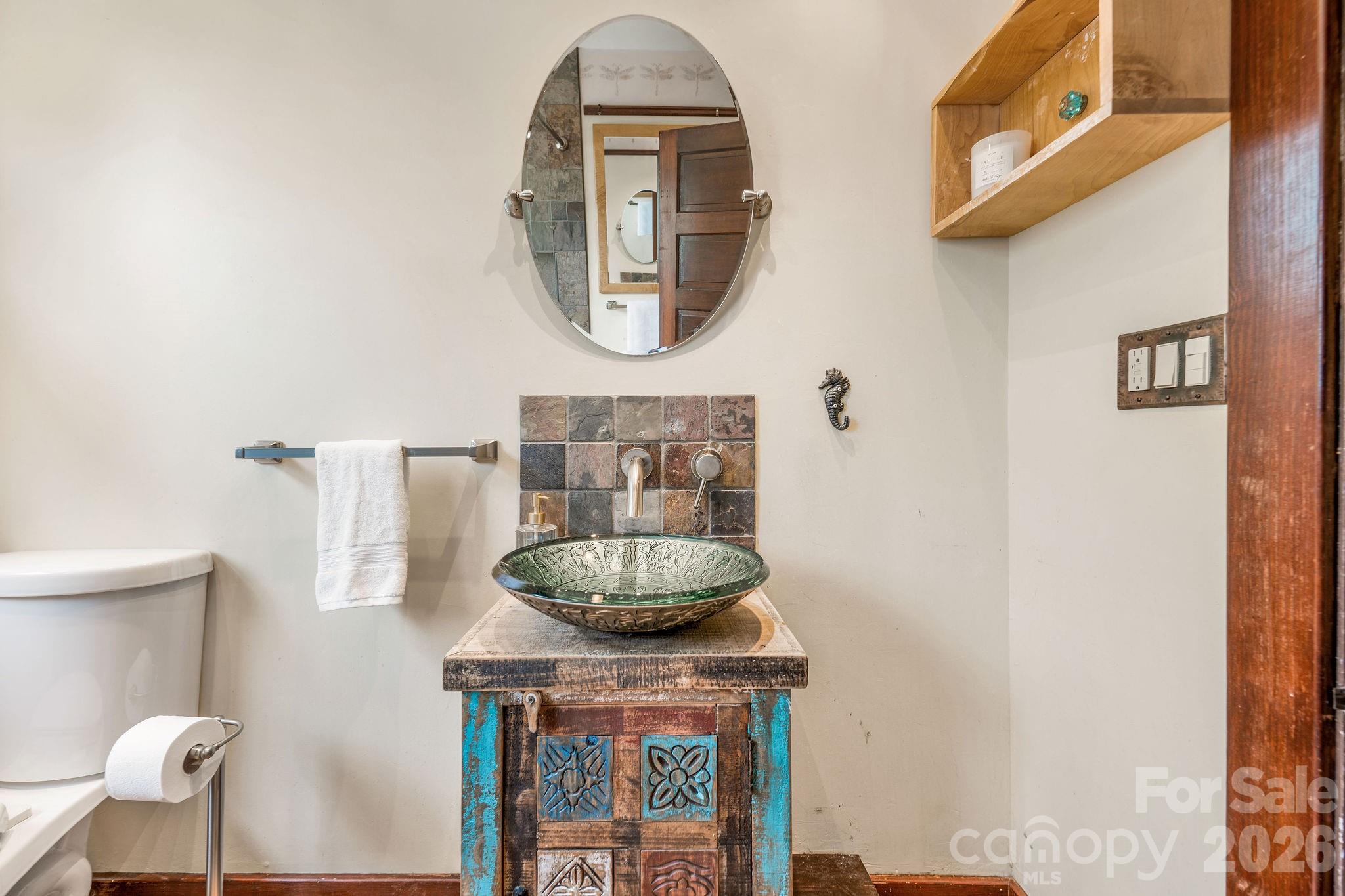 main property photo 19