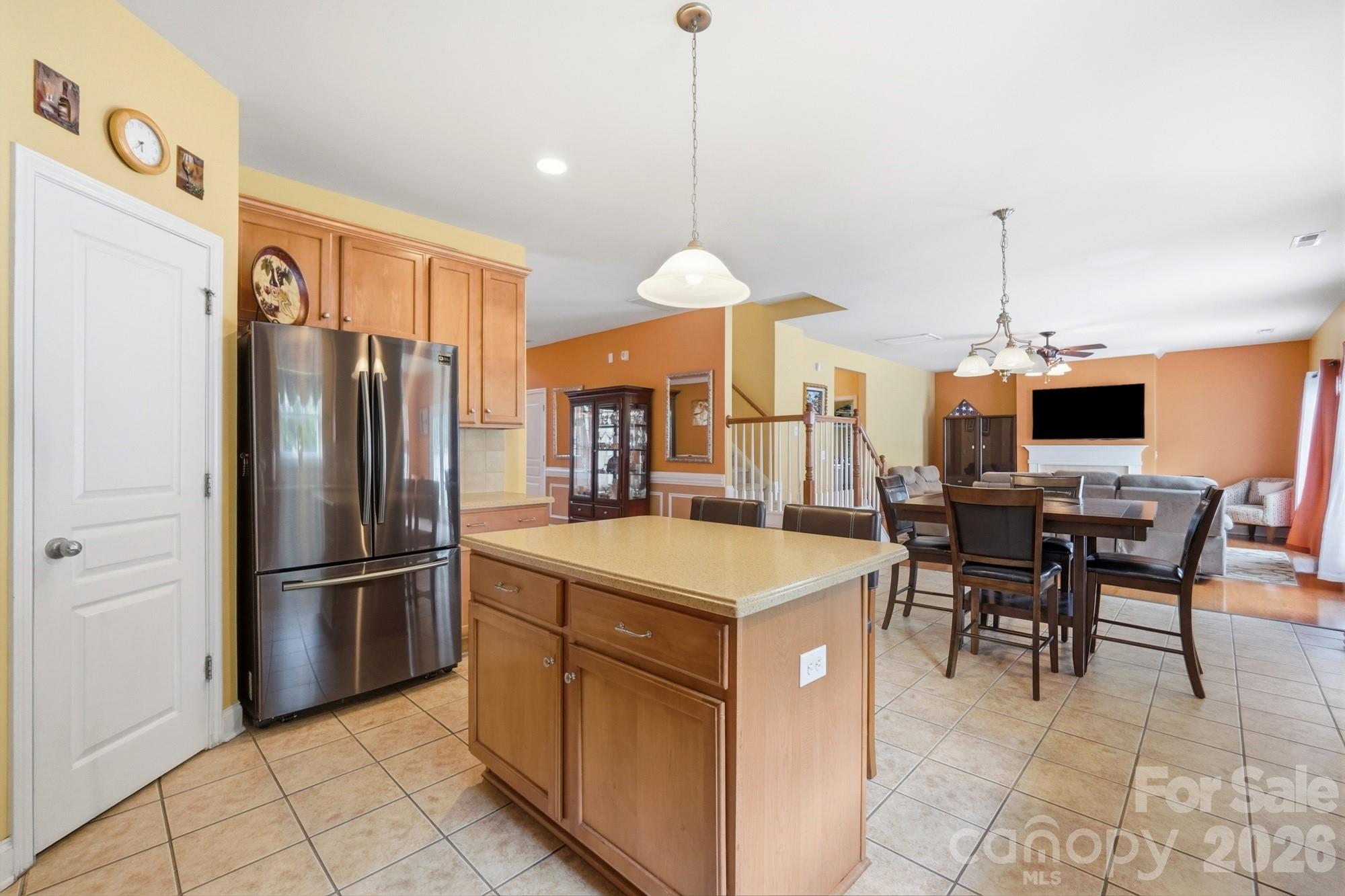 main property photo 12