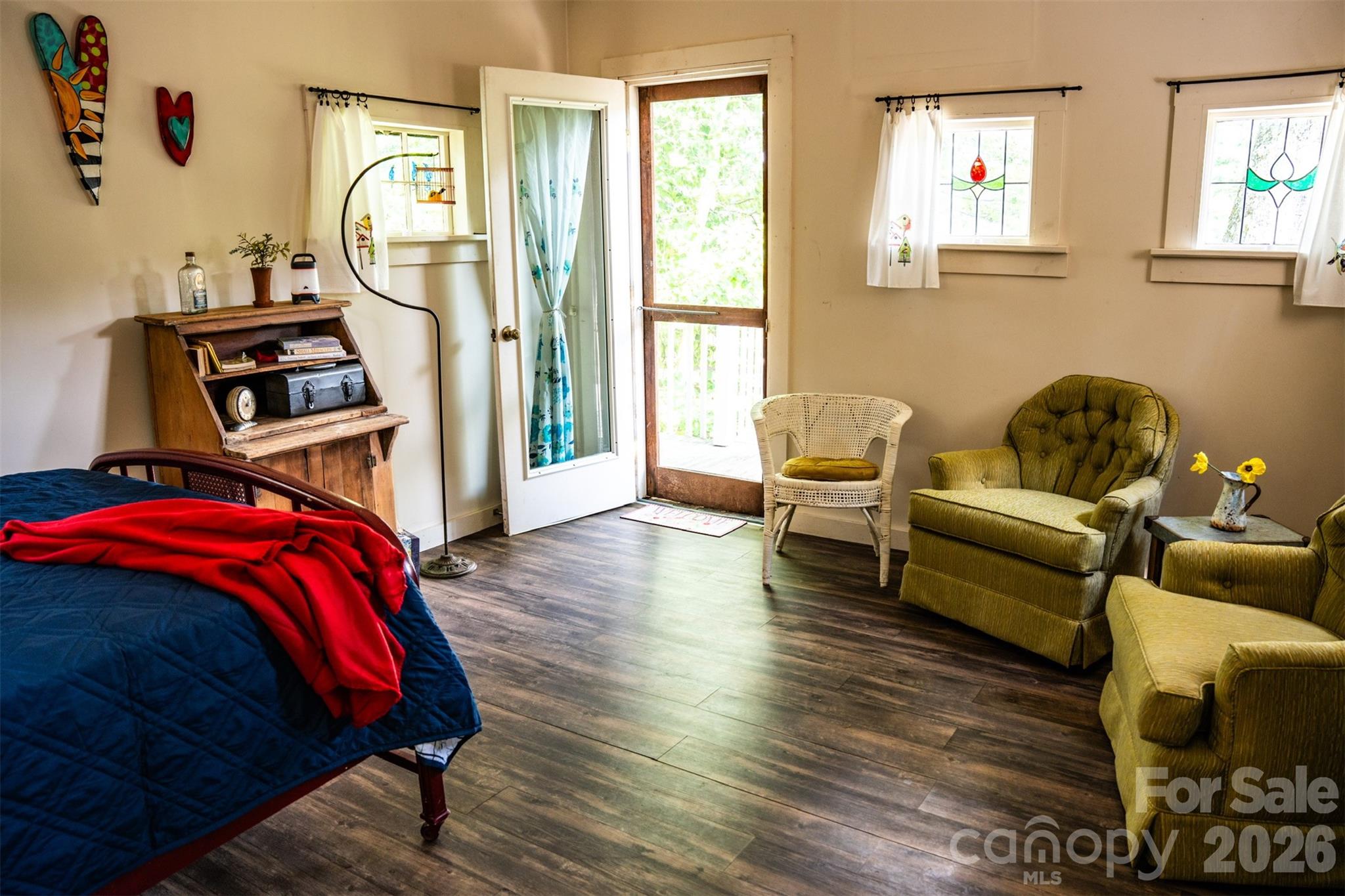 main property photo 41