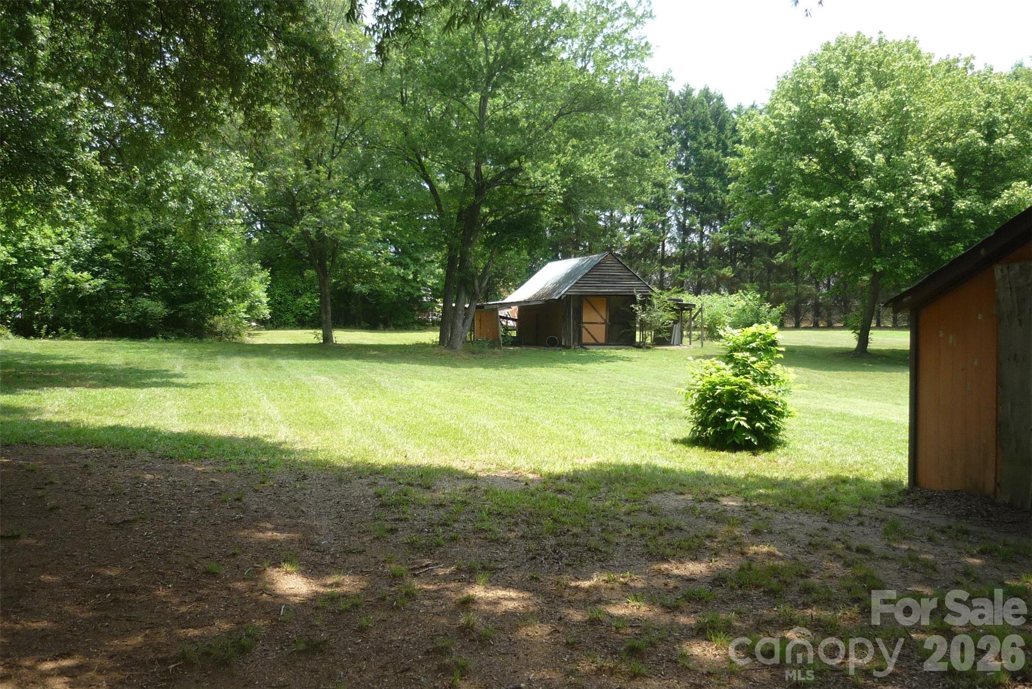 main property photo 8