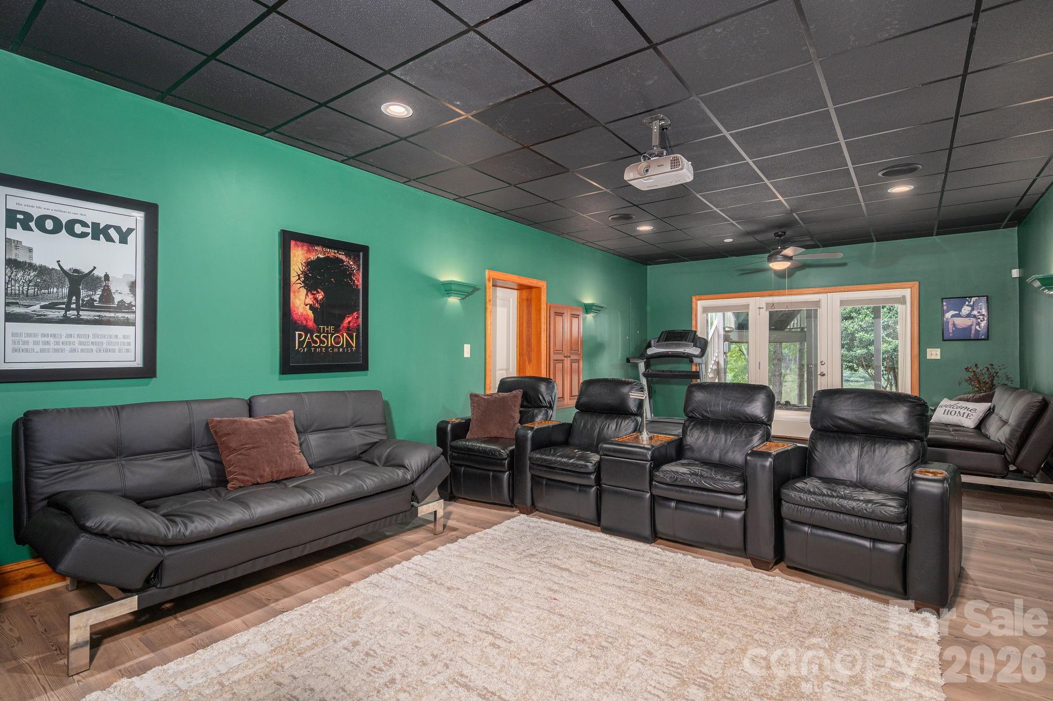 main property photo 20