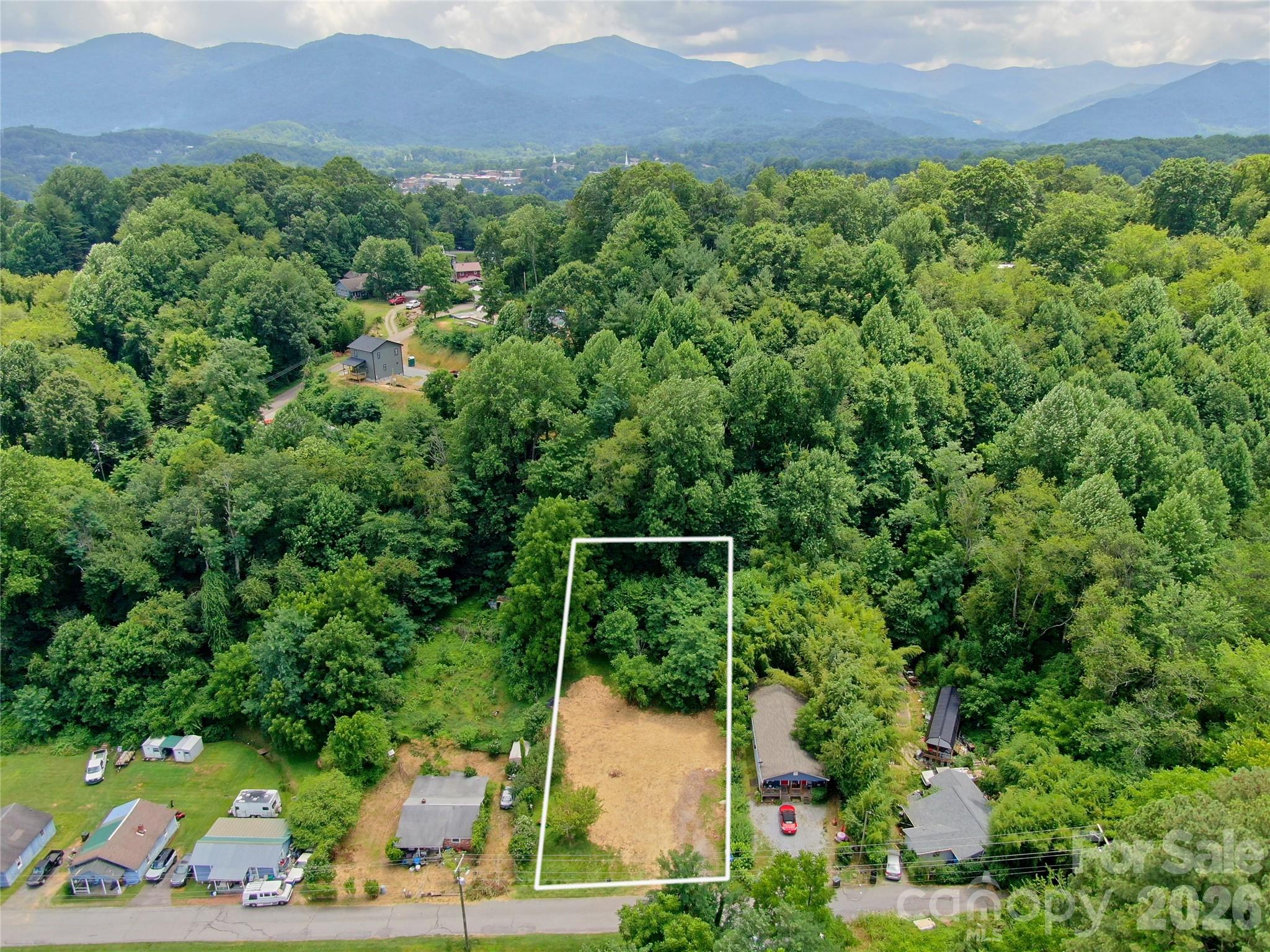 main property photo 9
