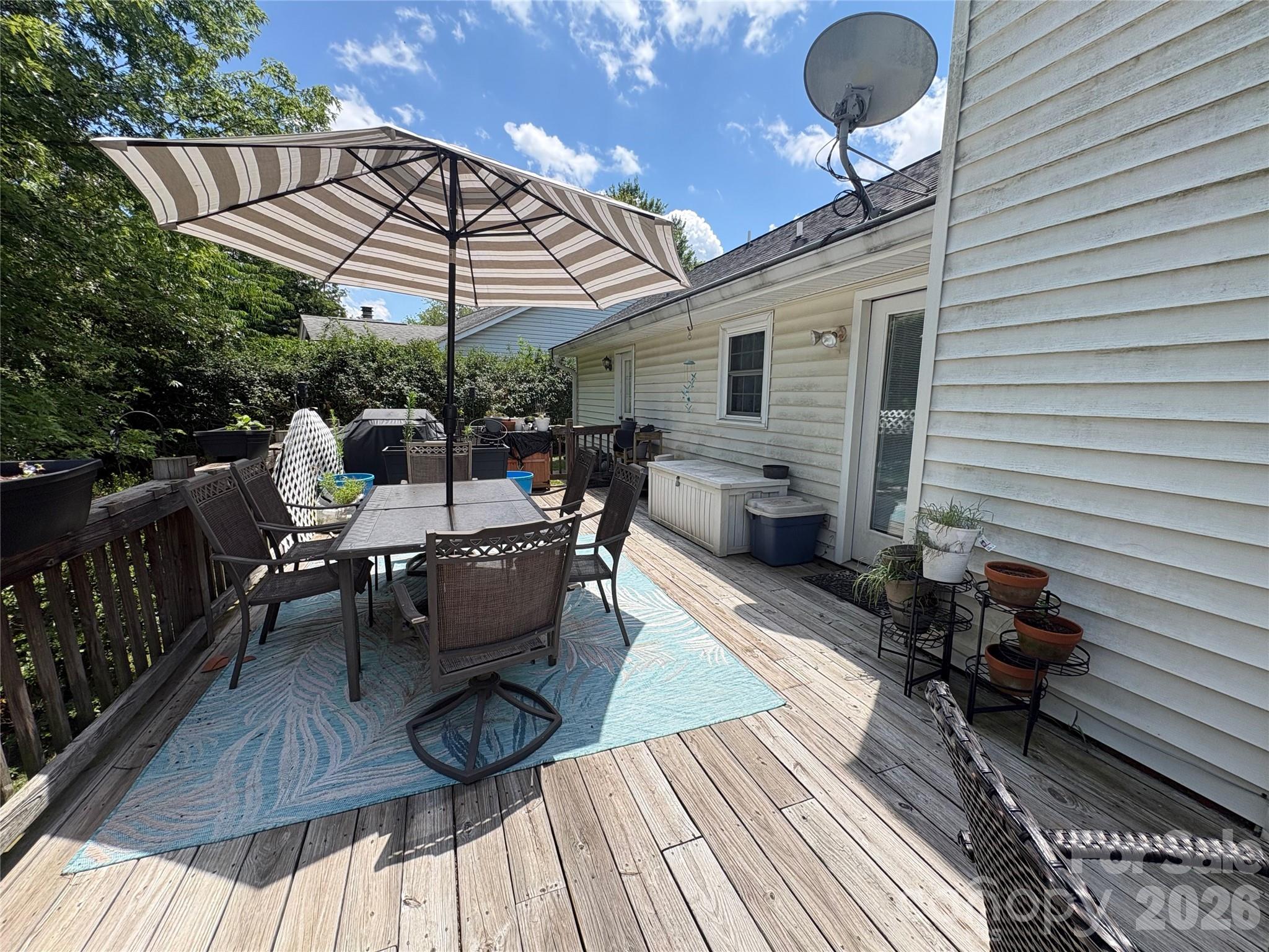 main property photo 22