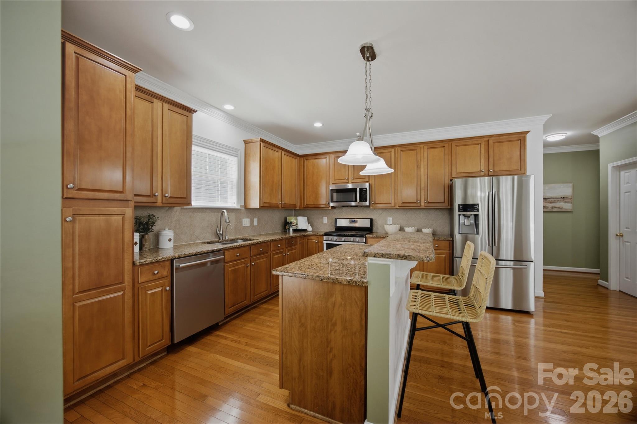 main property photo 17