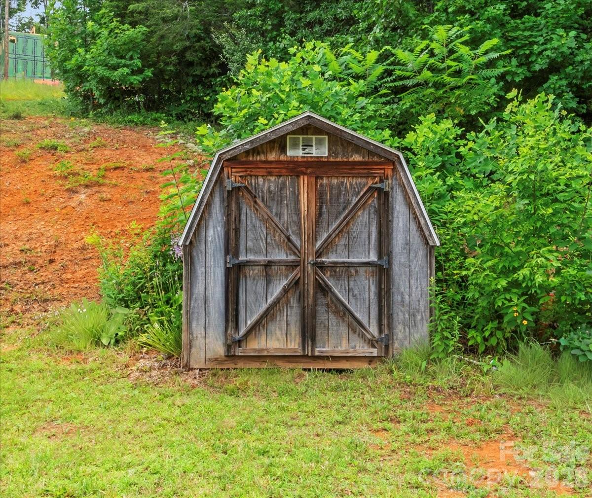 main property photo 26