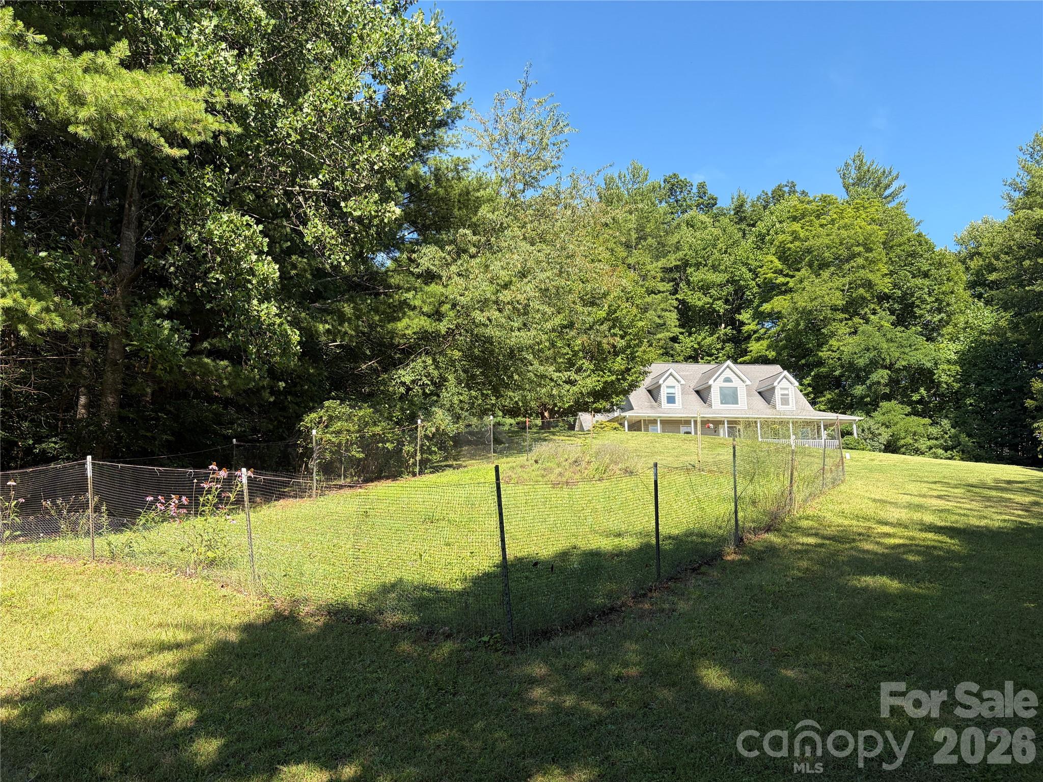 main property photo 40