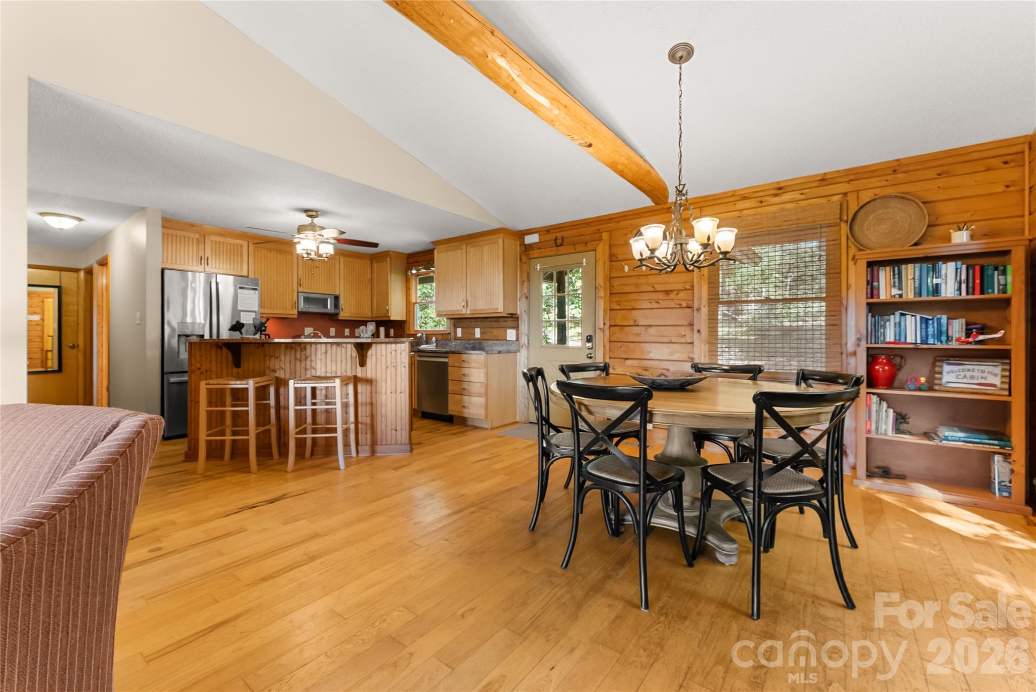 main property photo 4