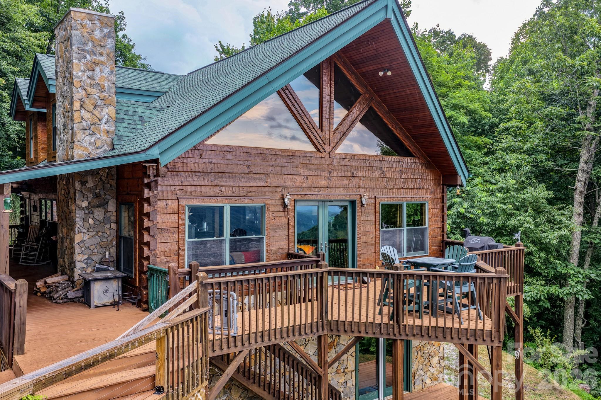 main property photo 40