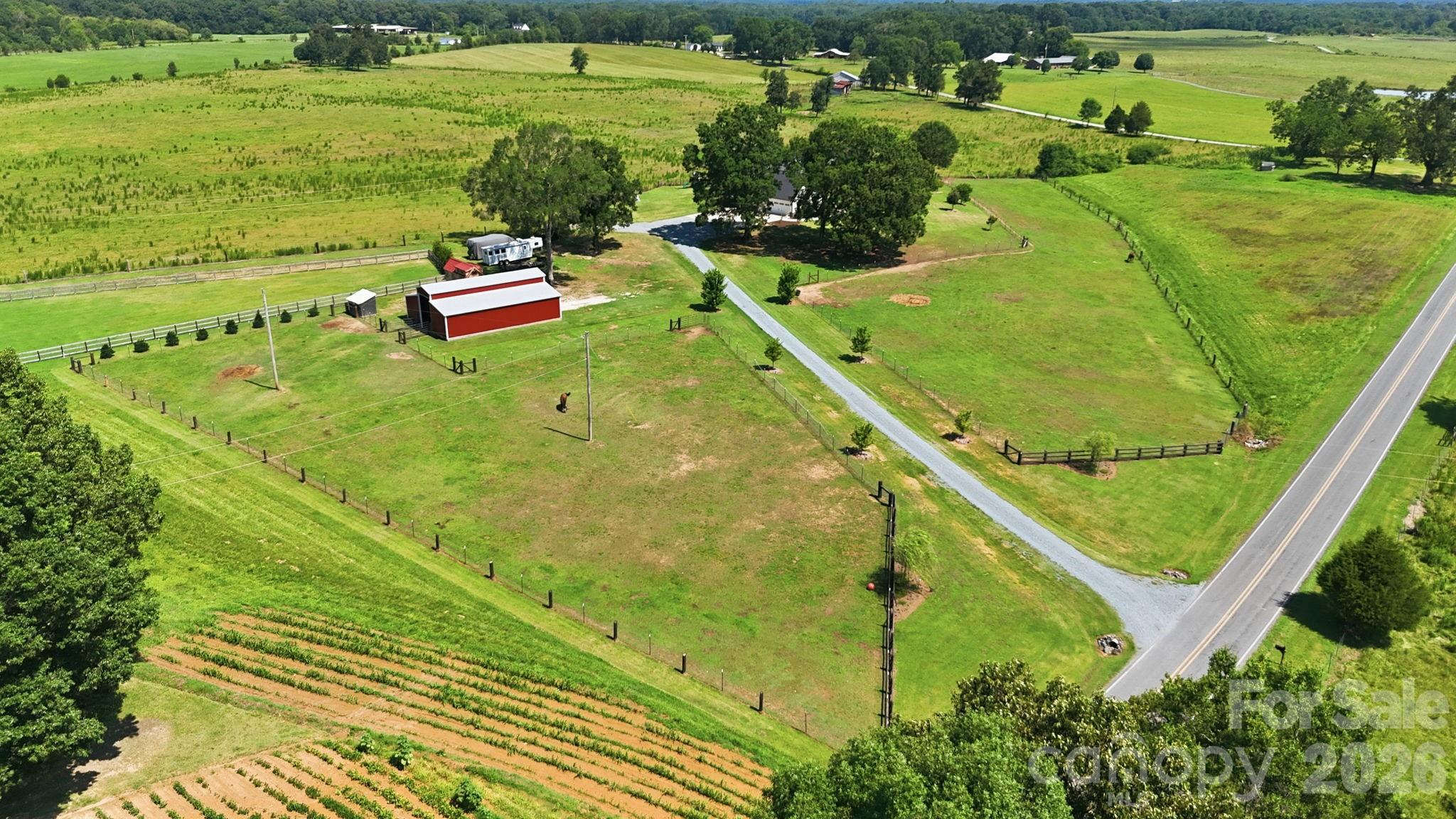 main property photo 25