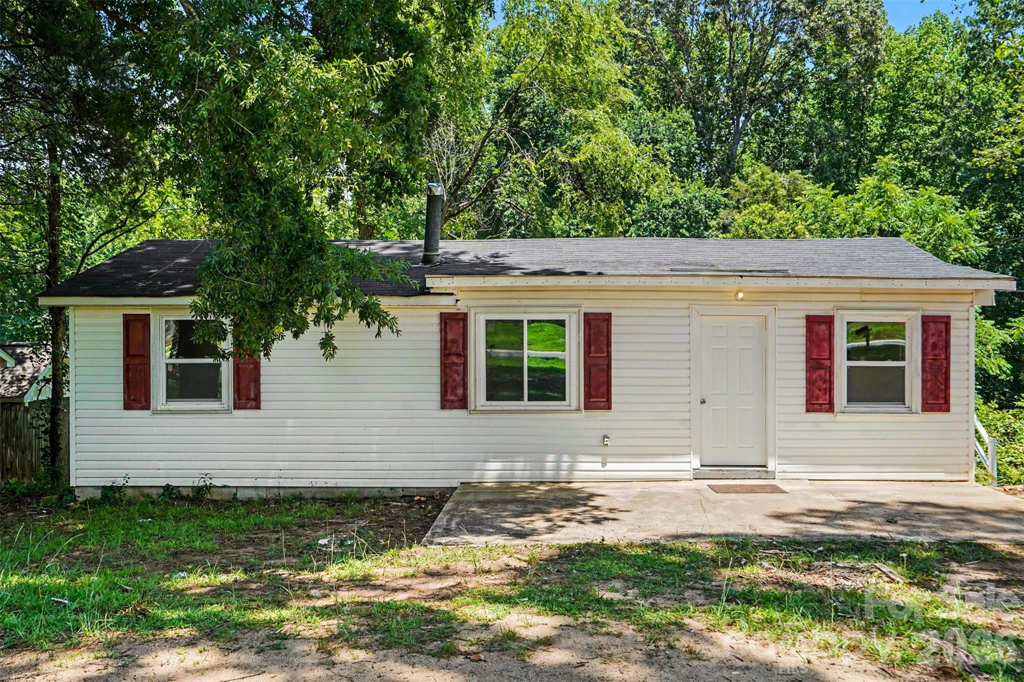 main property photo 1
