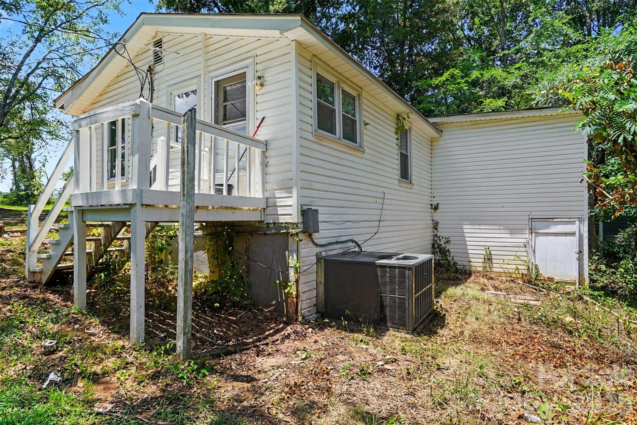 main property photo 24