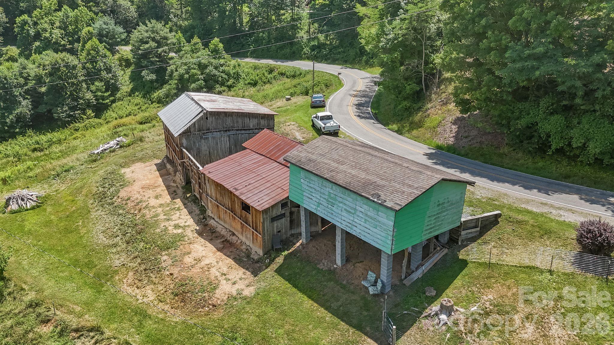 main property photo 19