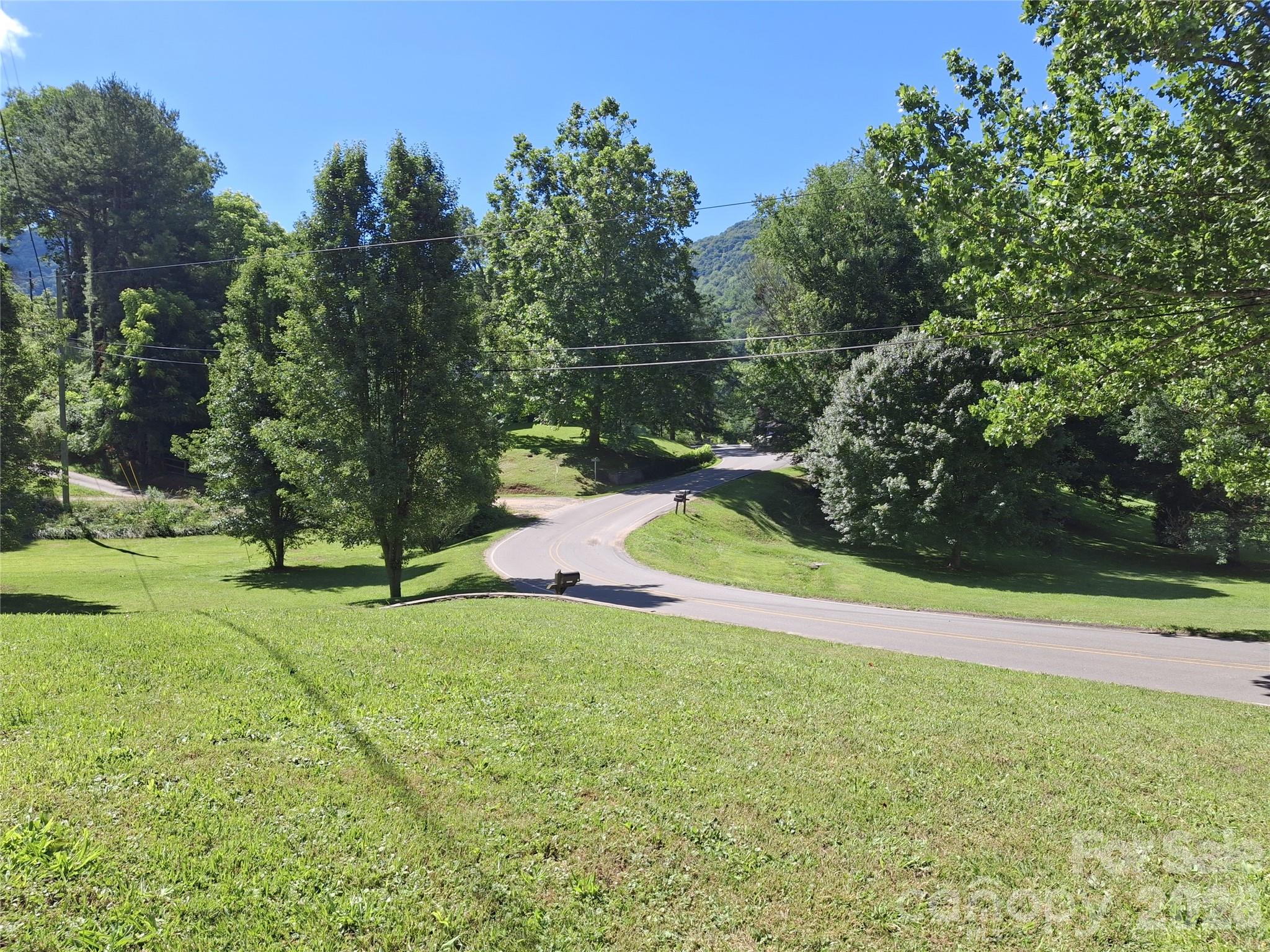 main property photo 12