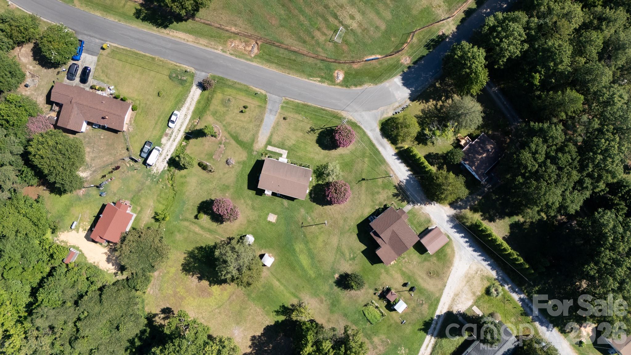main property photo 34