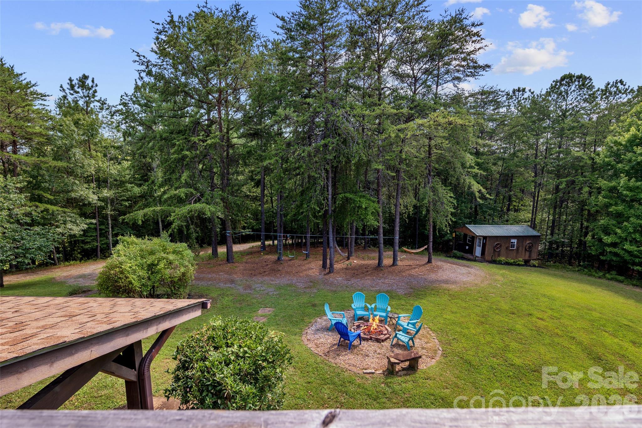 main property photo 40