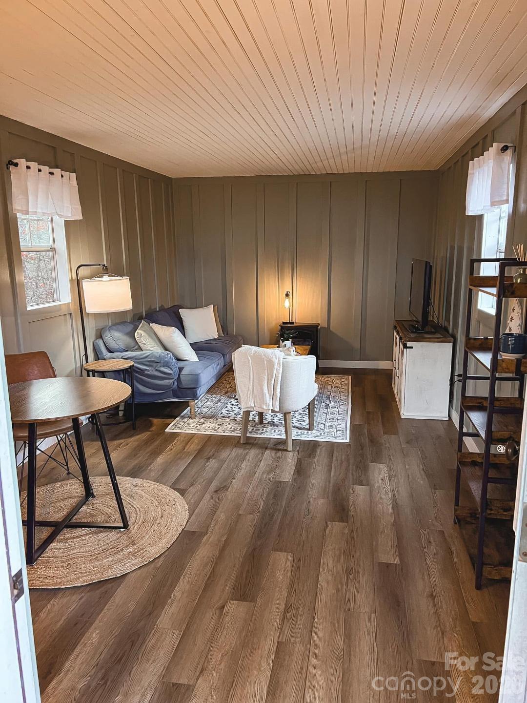 main property photo 47