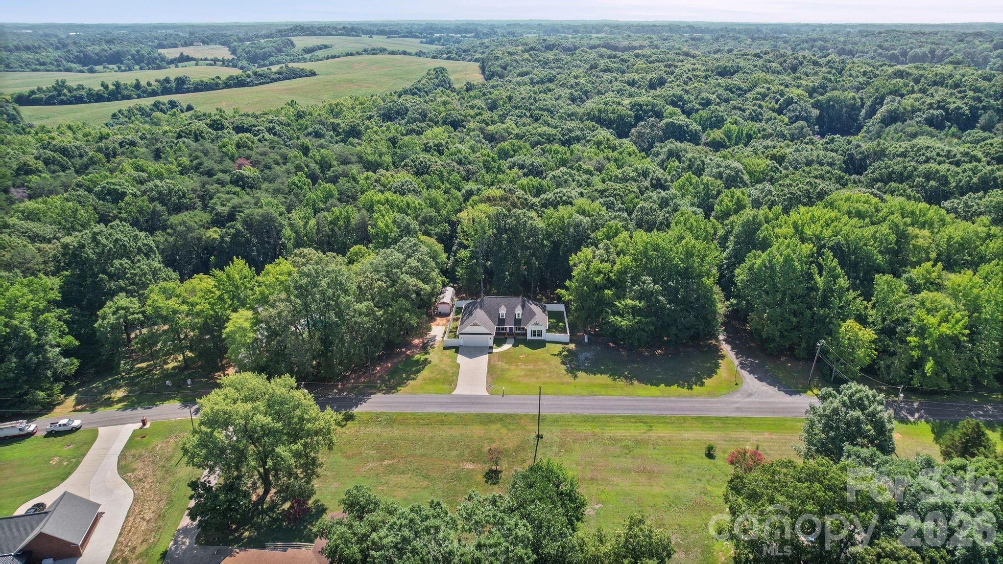 main property photo 38