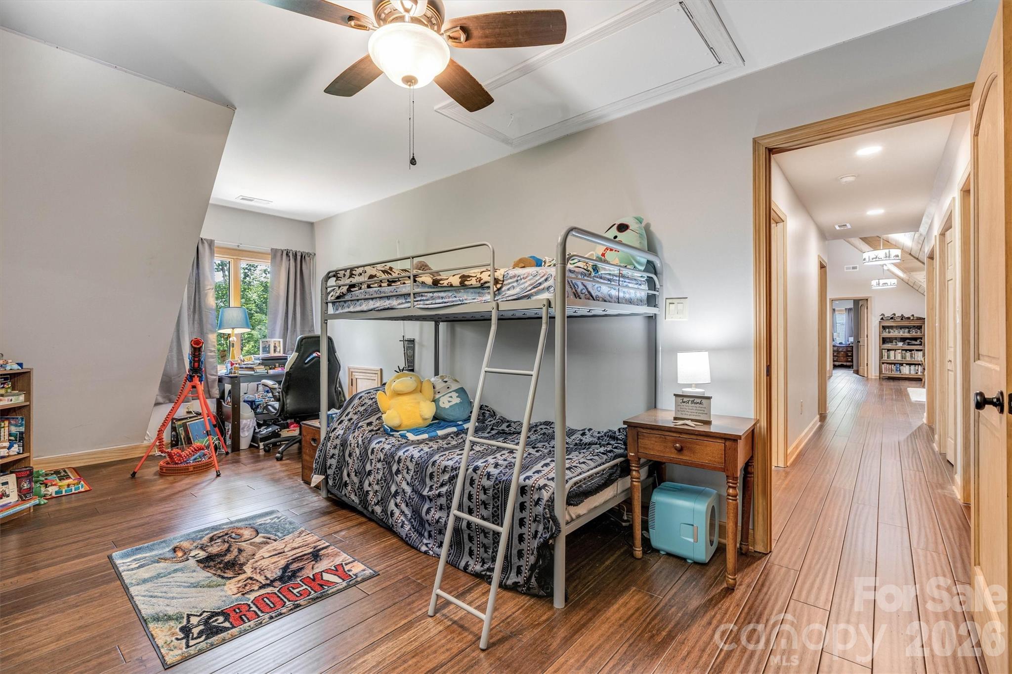 main property photo 31