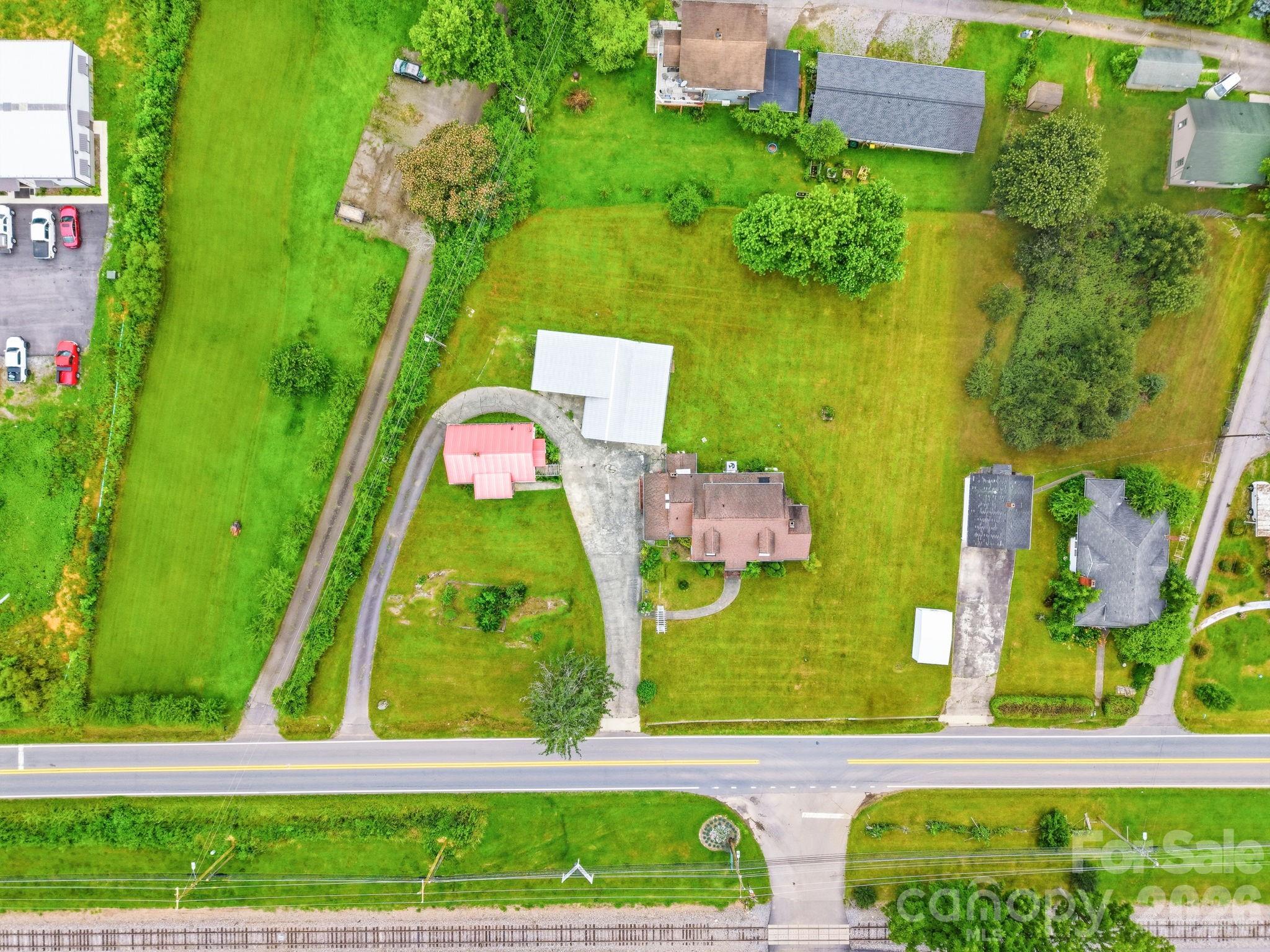 main property photo 39