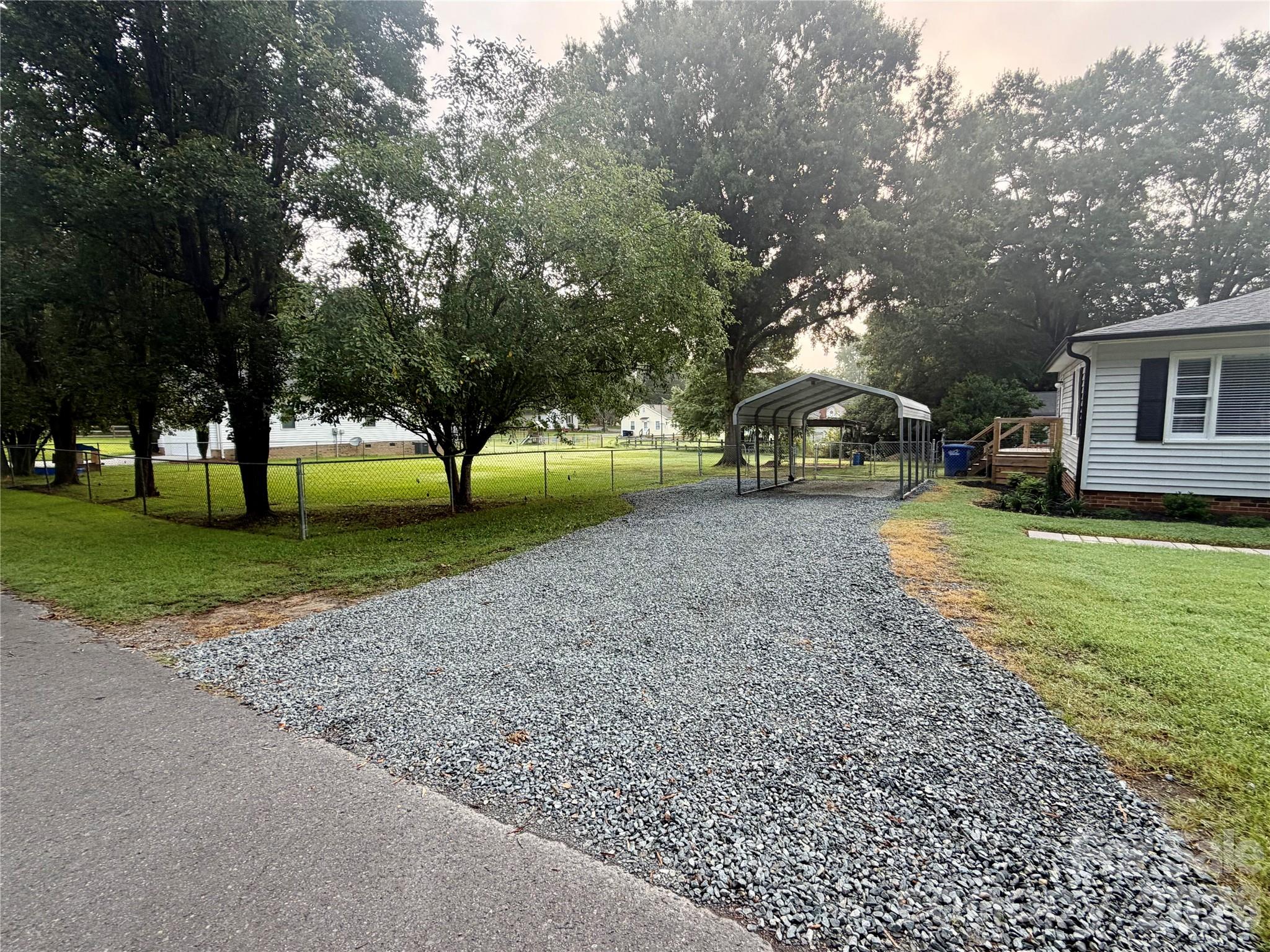 main property photo 32