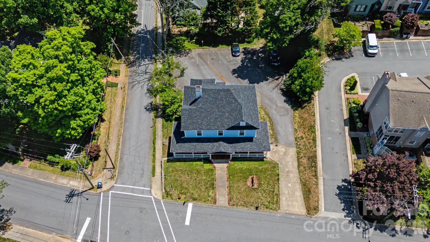 main property photo 30
