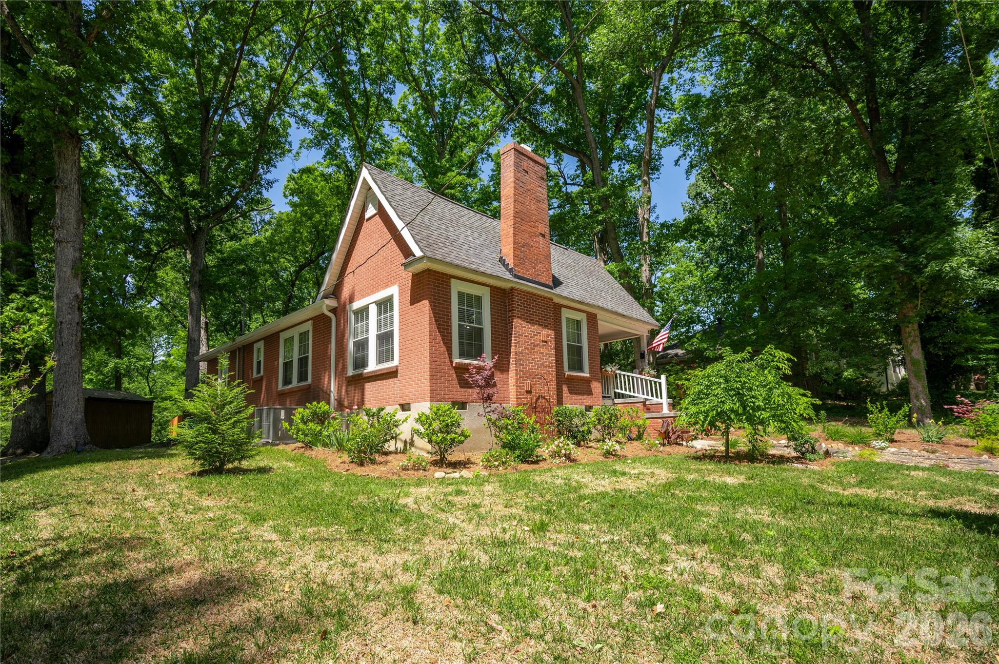 main property photo 32