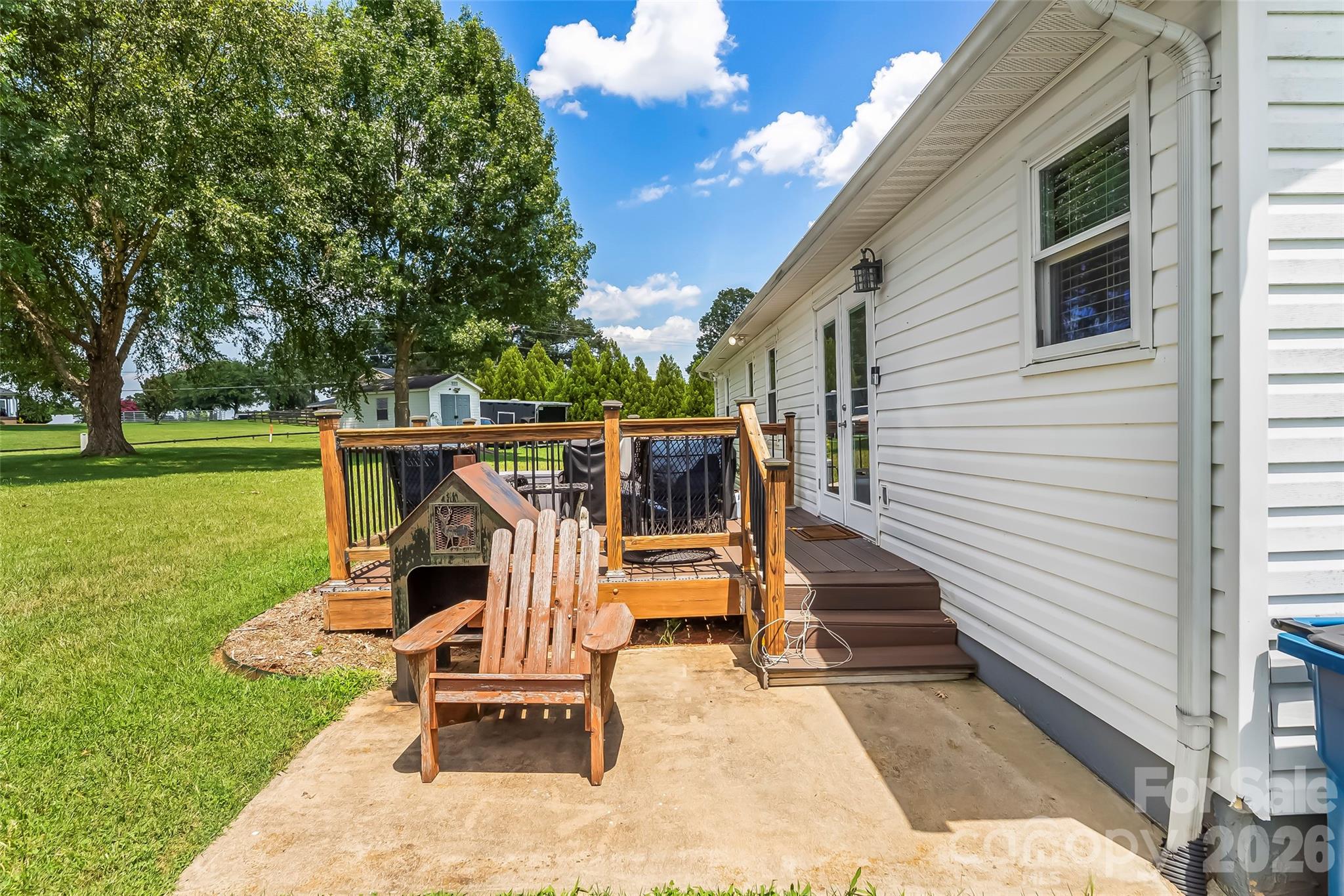 main property photo 18