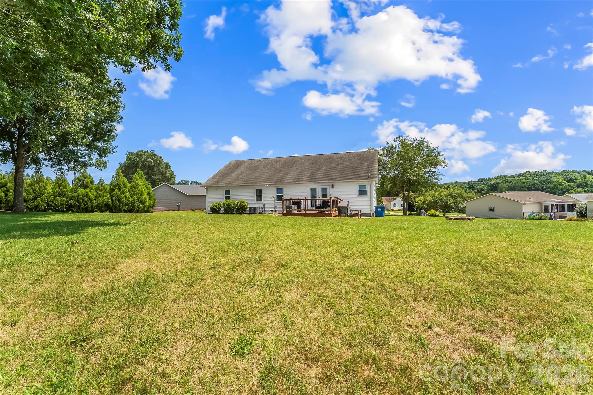 main property photo 20