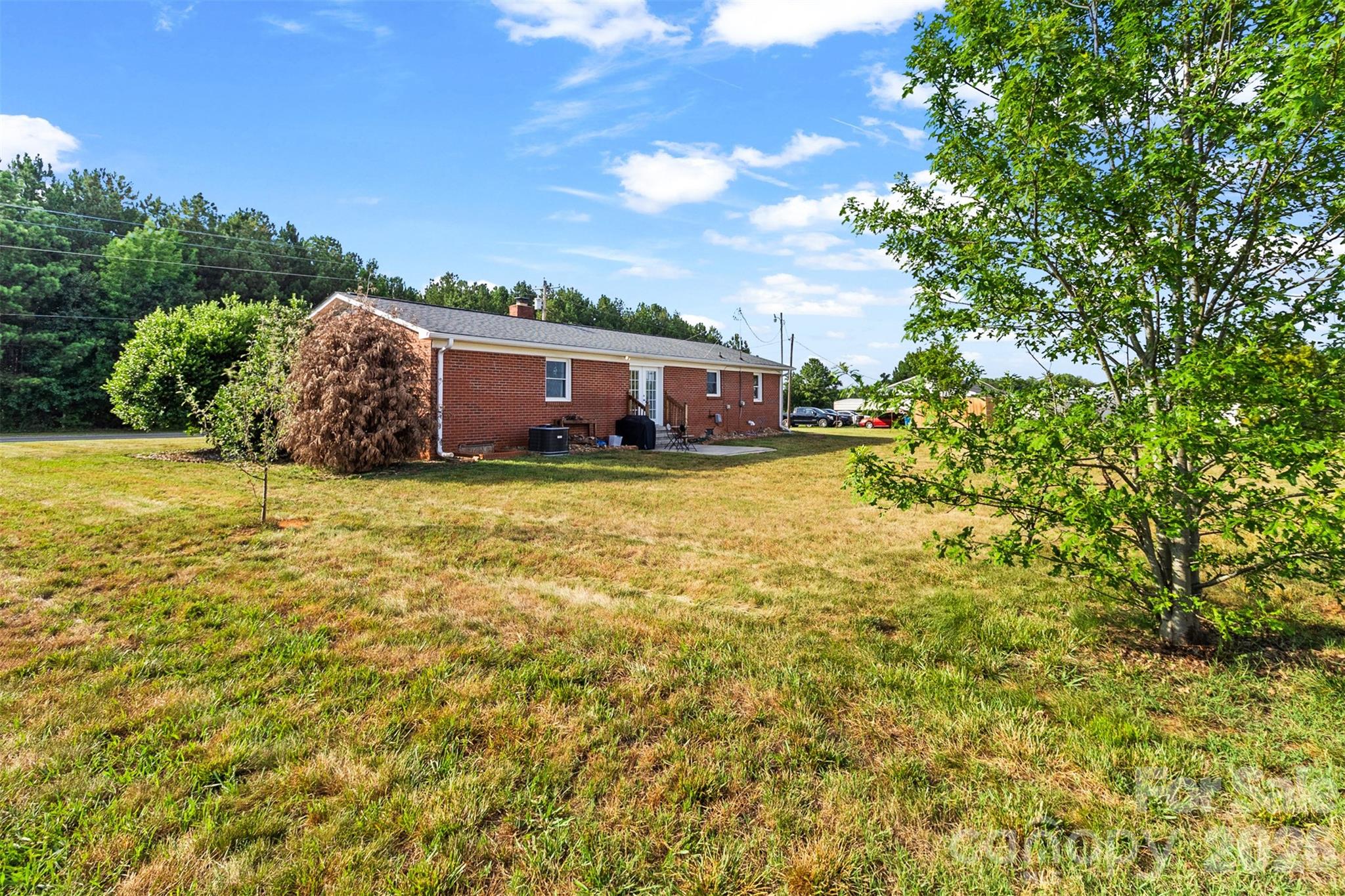 main property photo 34