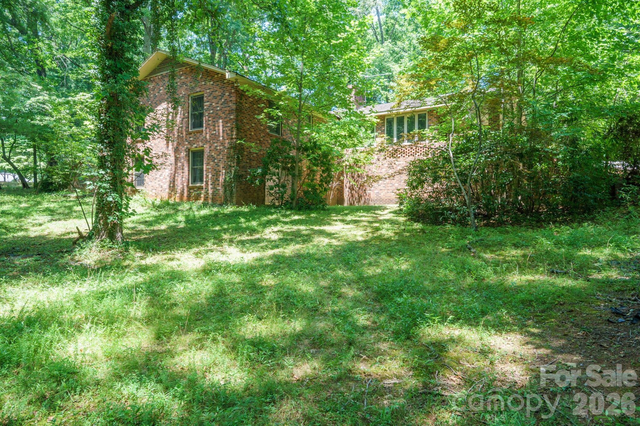 main property photo 4