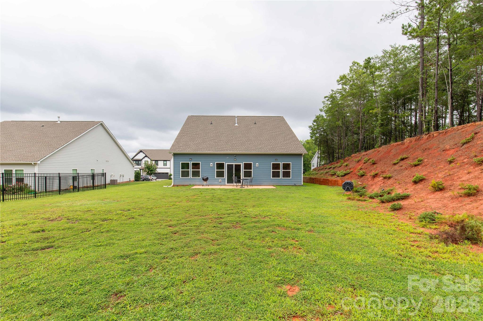 main property photo 31