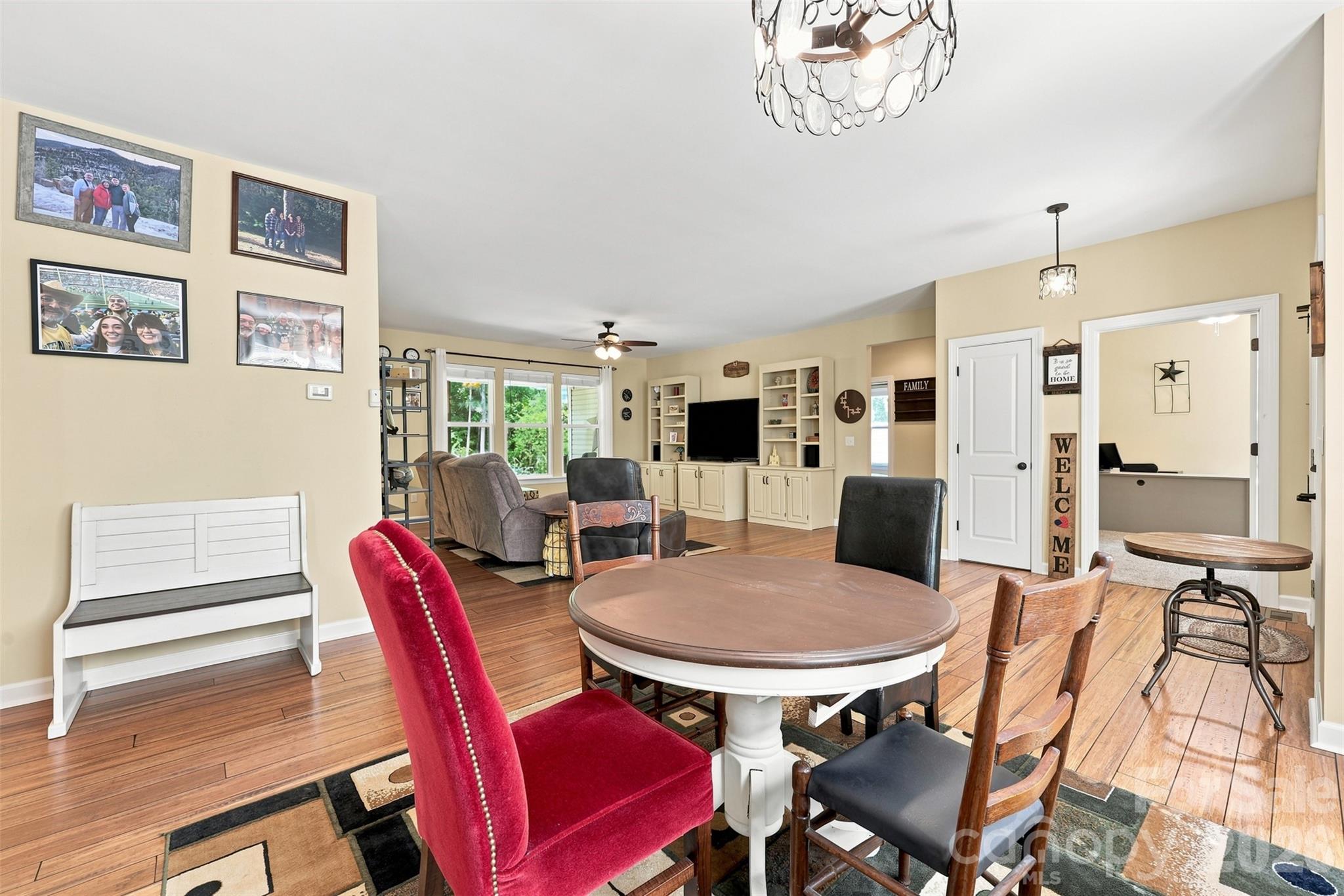 main property photo 8