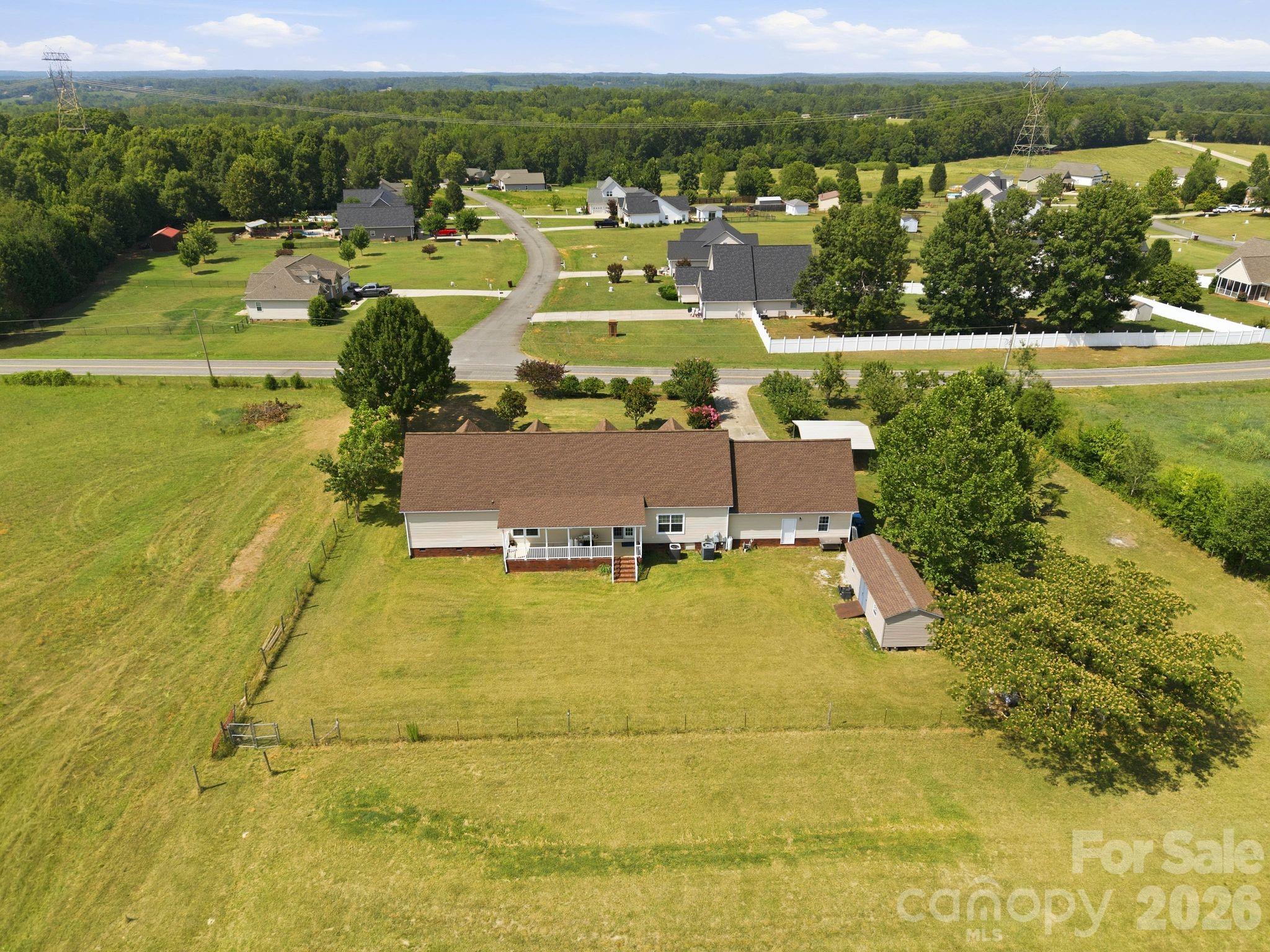 main property photo 30