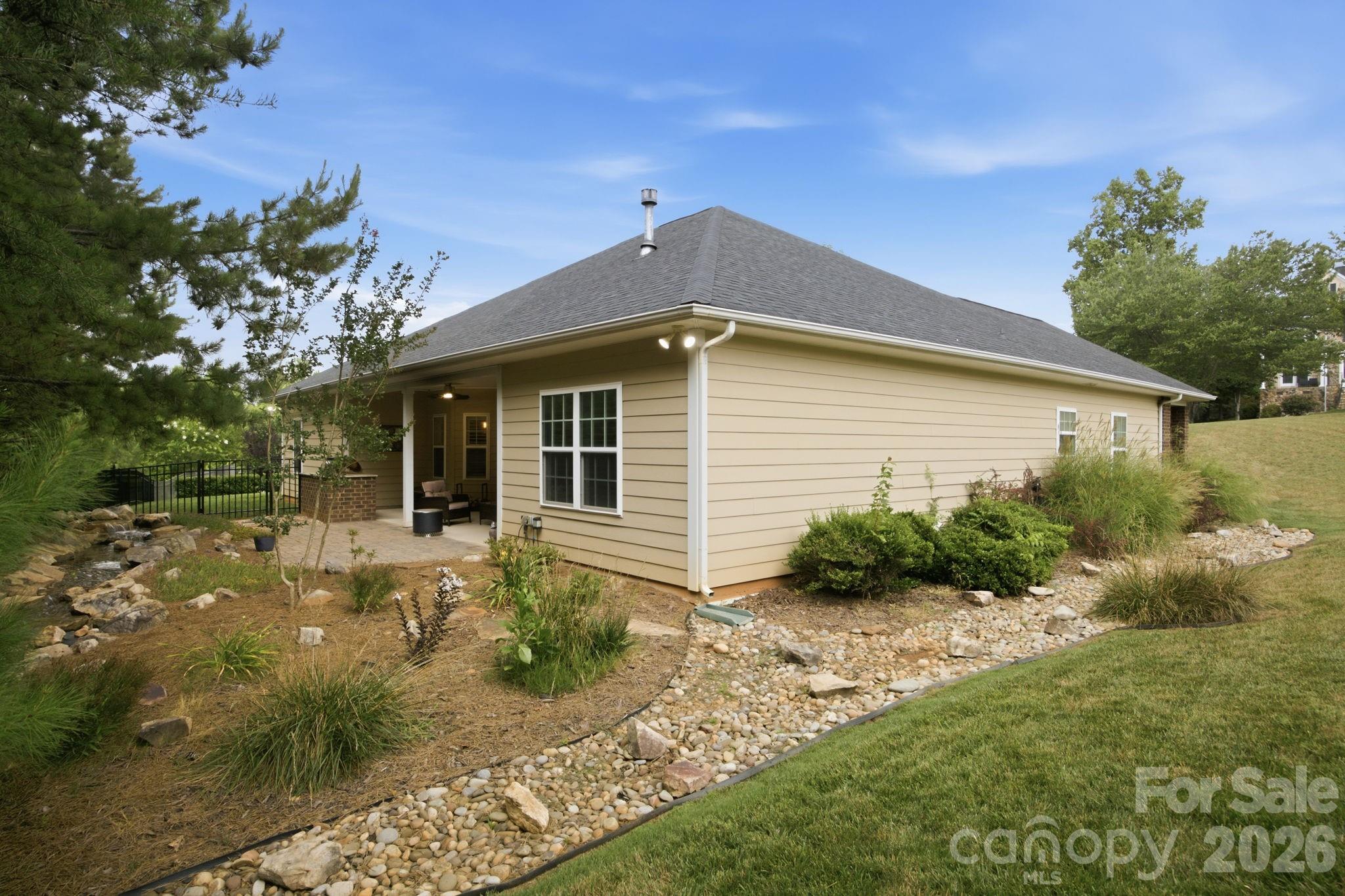 main property photo 36