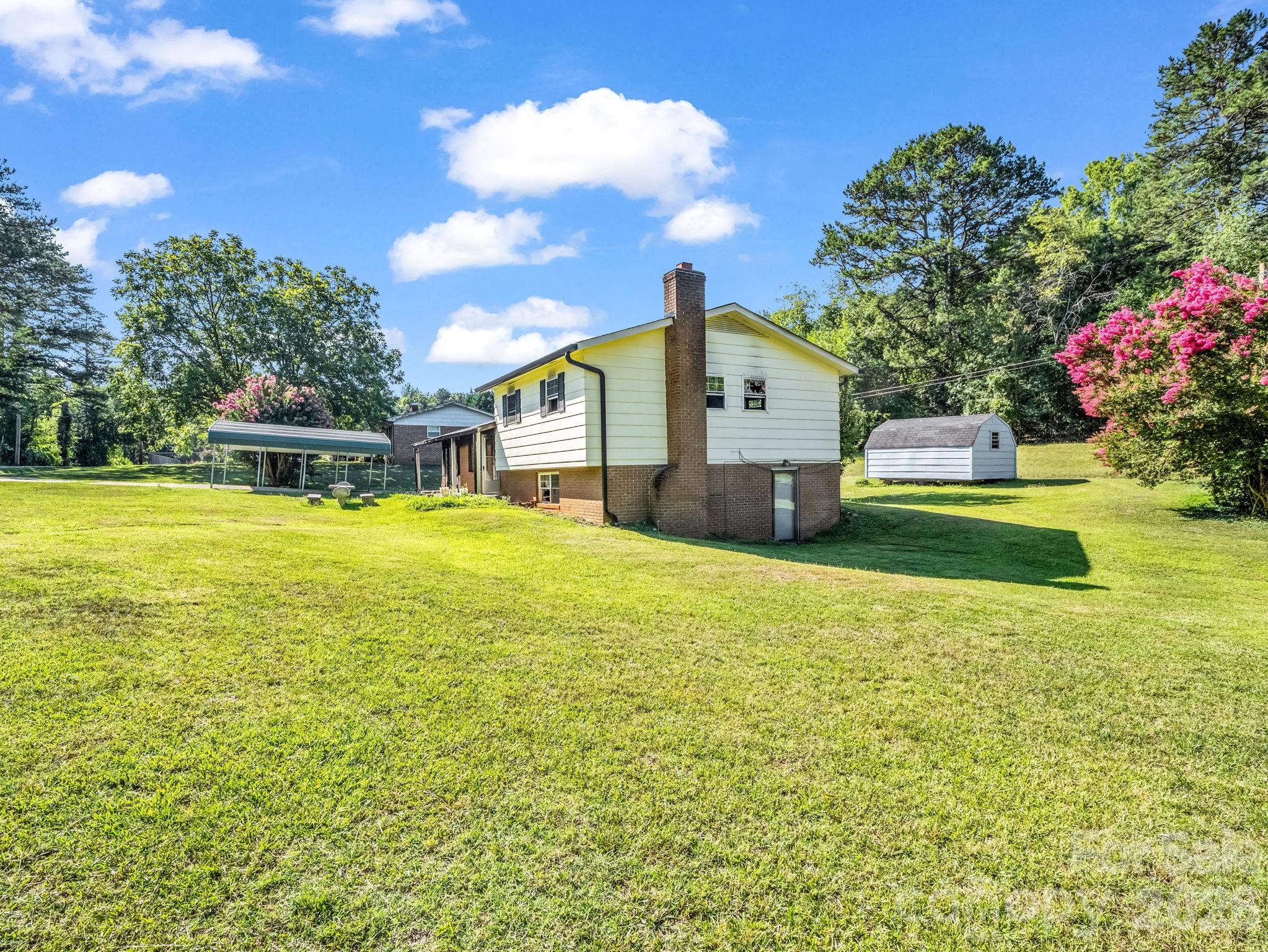main property photo 25